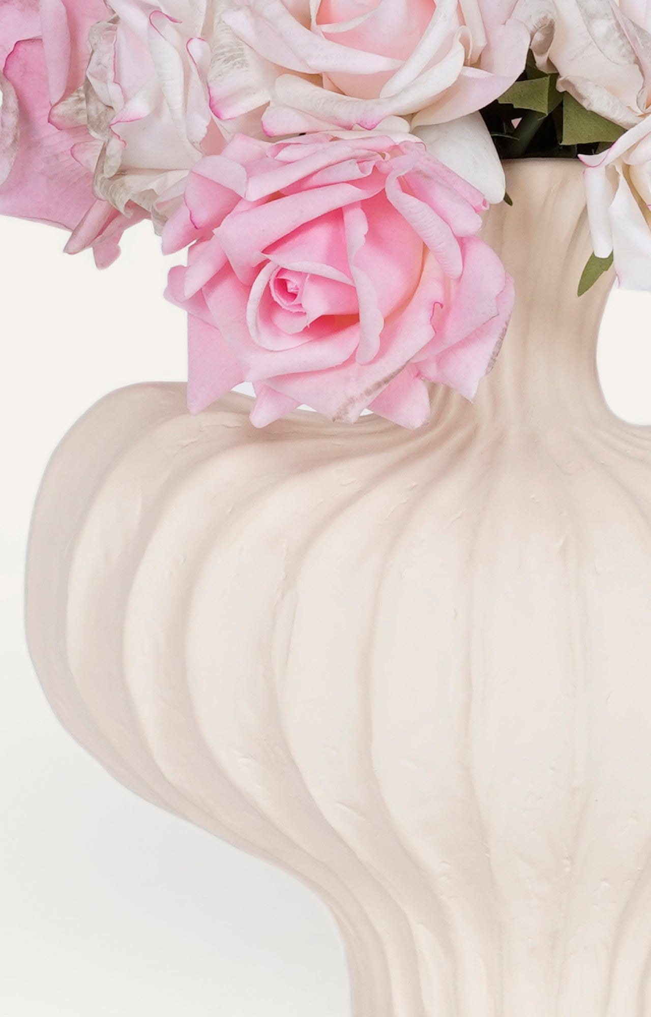 Off - White Ceramic Vase with Swirl Design_4