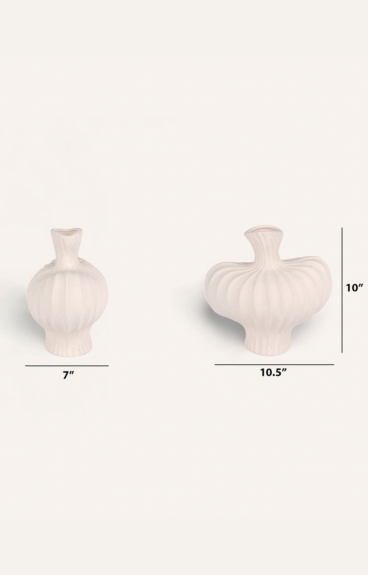 Off - White Ceramic Vase with Swirl Design_size