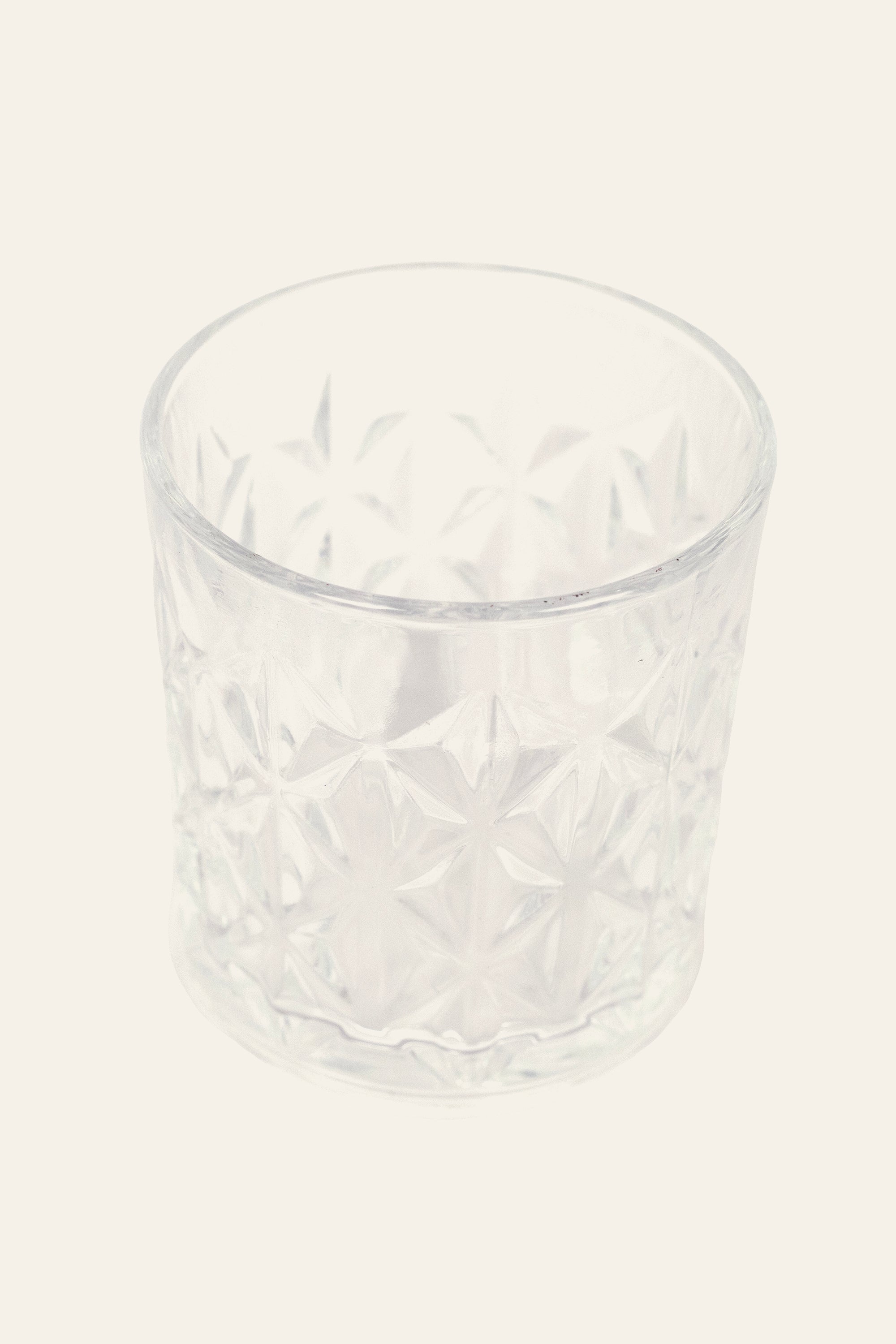 Premium whisky glass with classic tumbler design