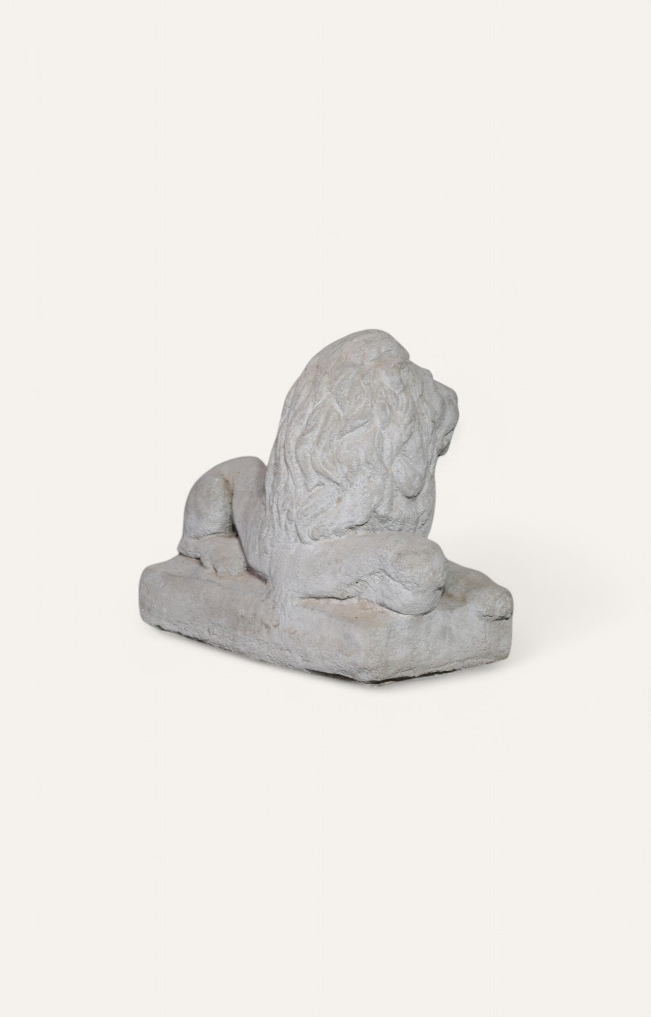 decorative lion sculpture
