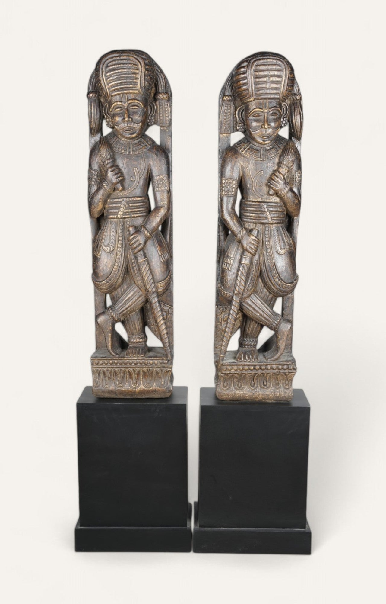 dwarpal statue set