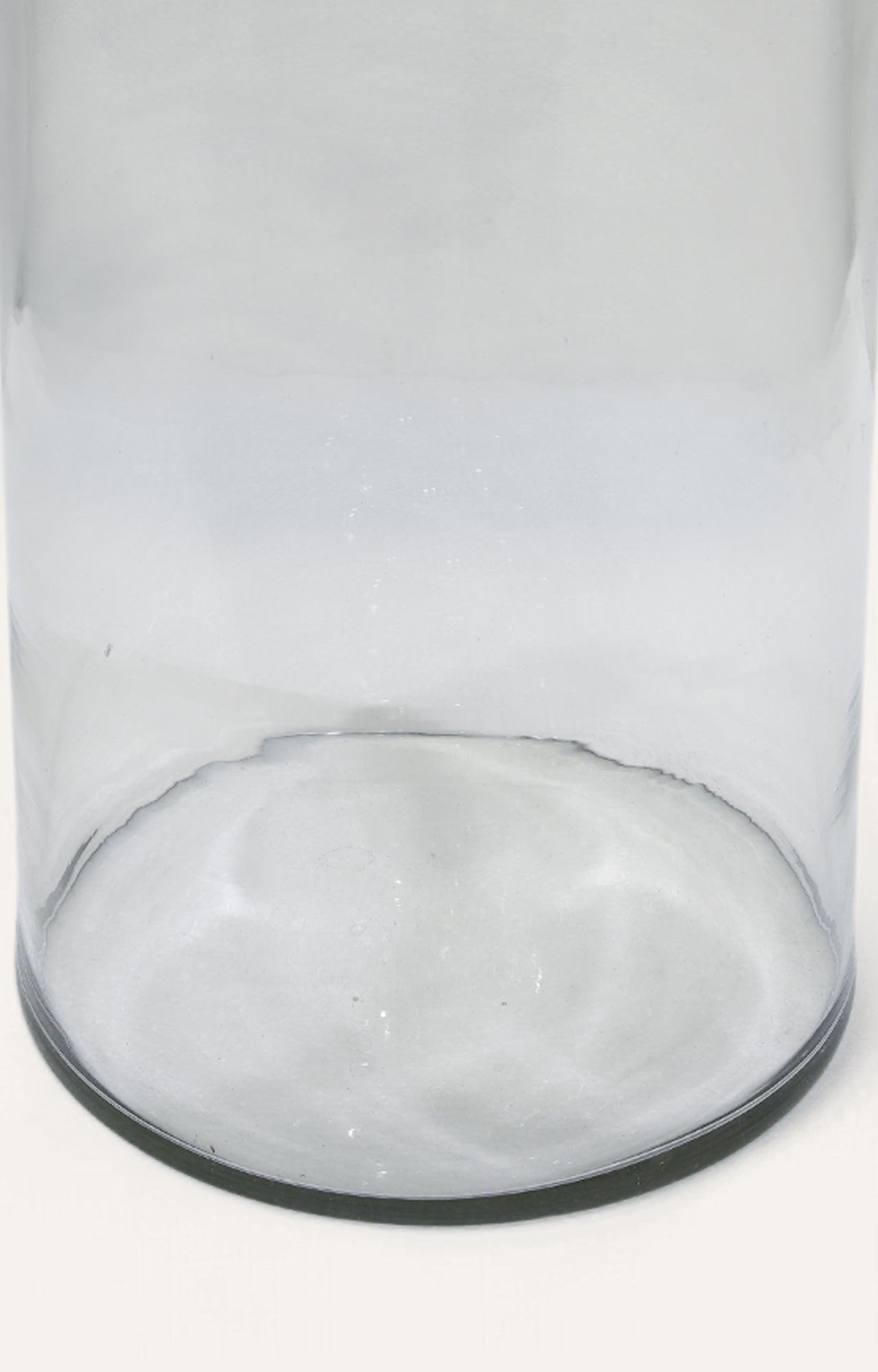 Clear glass vase