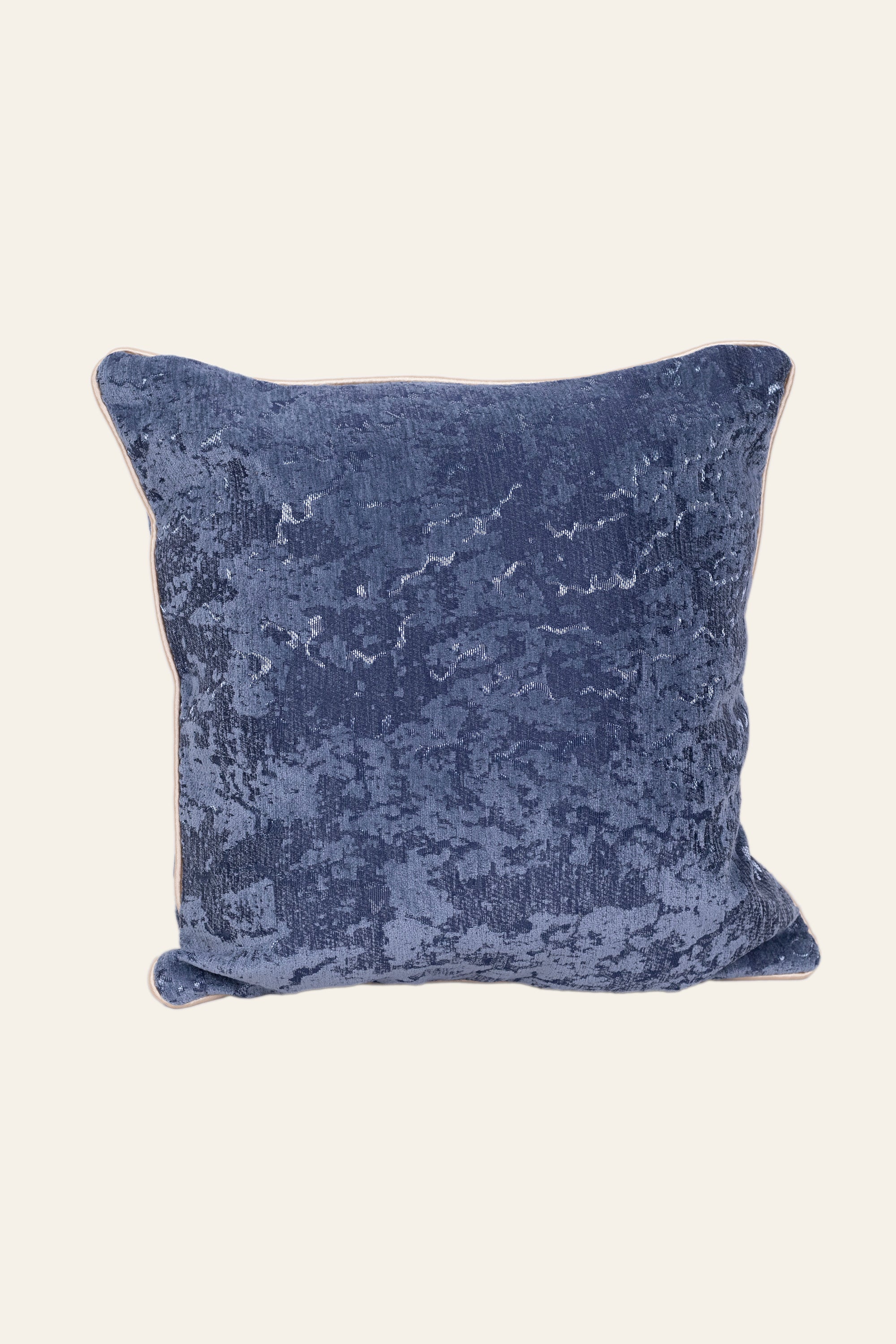 Textured Navy Blue Sofa Cushion décor