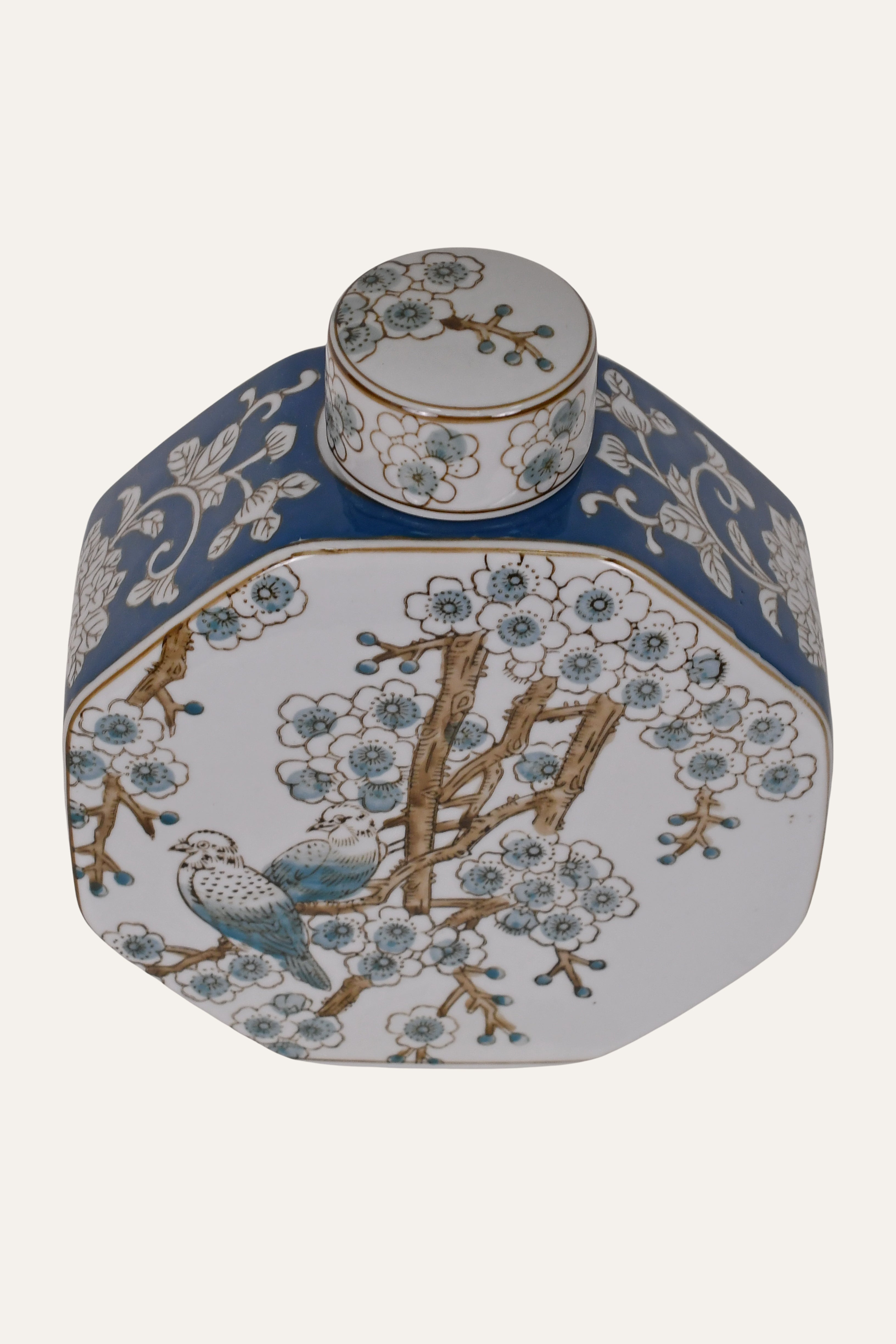 Jar with lid
