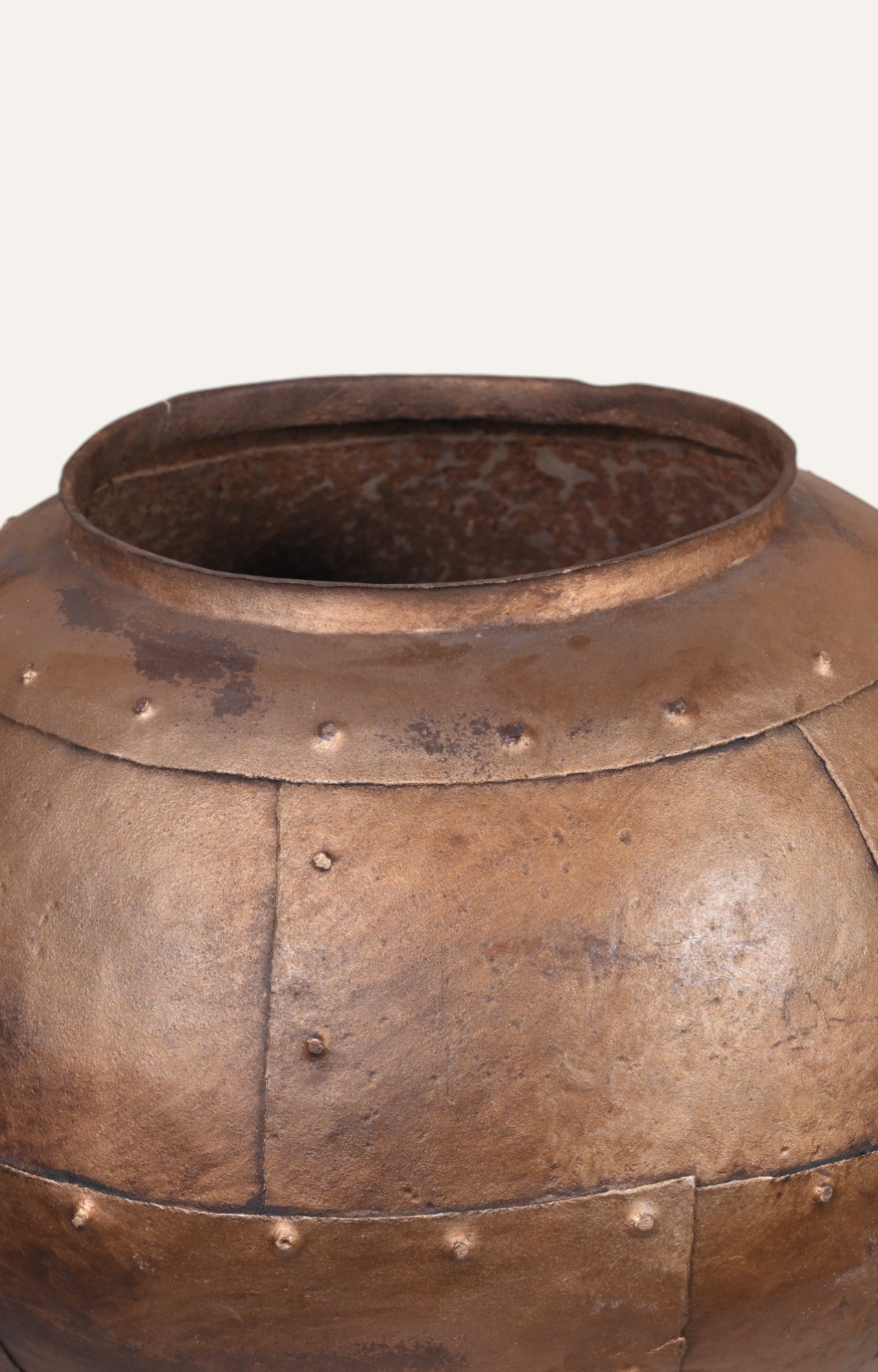 Antique Brass Finish Round Metal Pot