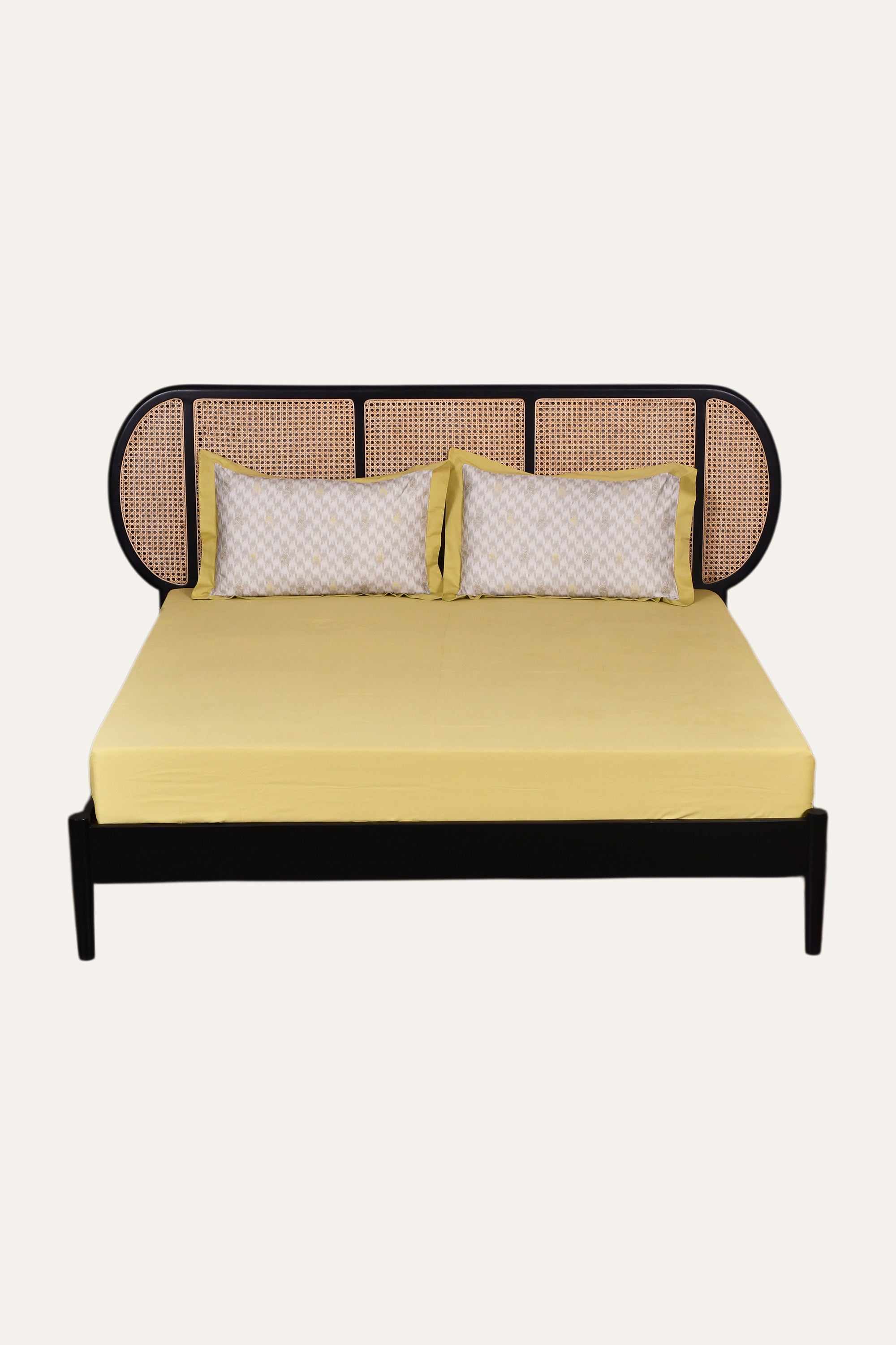 Yellow White Bedding Set Online
