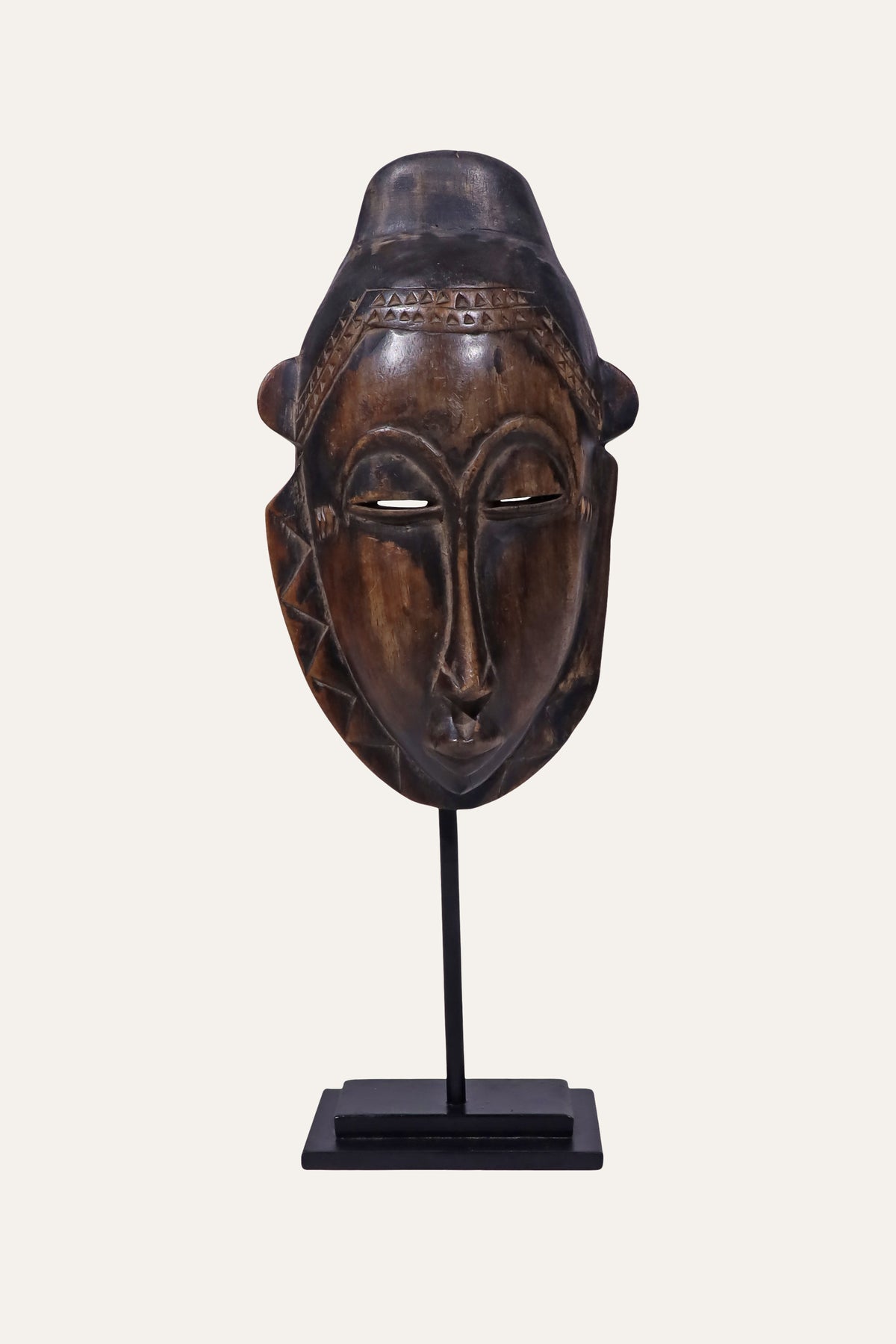 carved African tribal mask