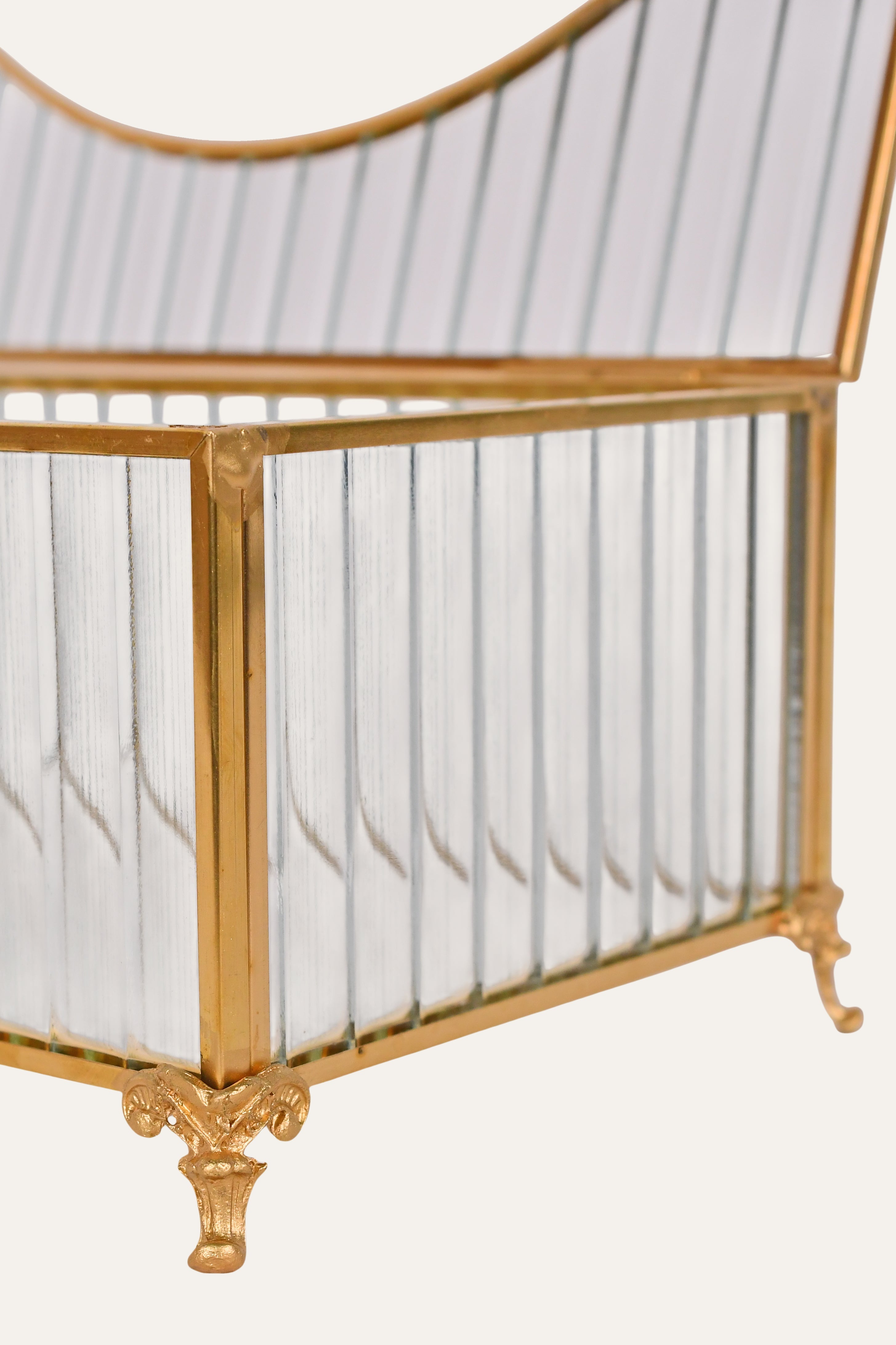 decorative ribbed glass cover