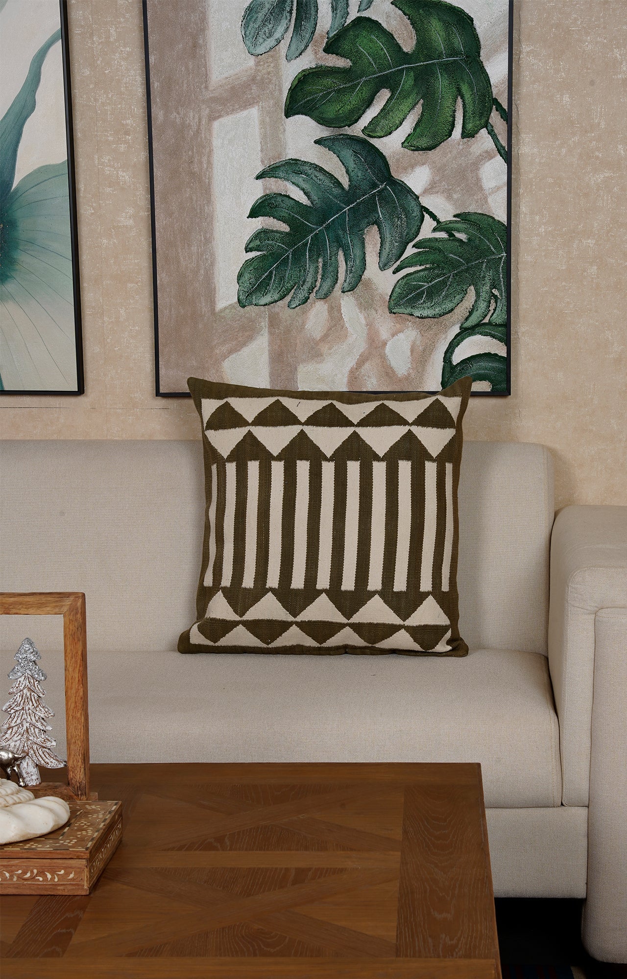 Geometric pattern Handwoven Cushion