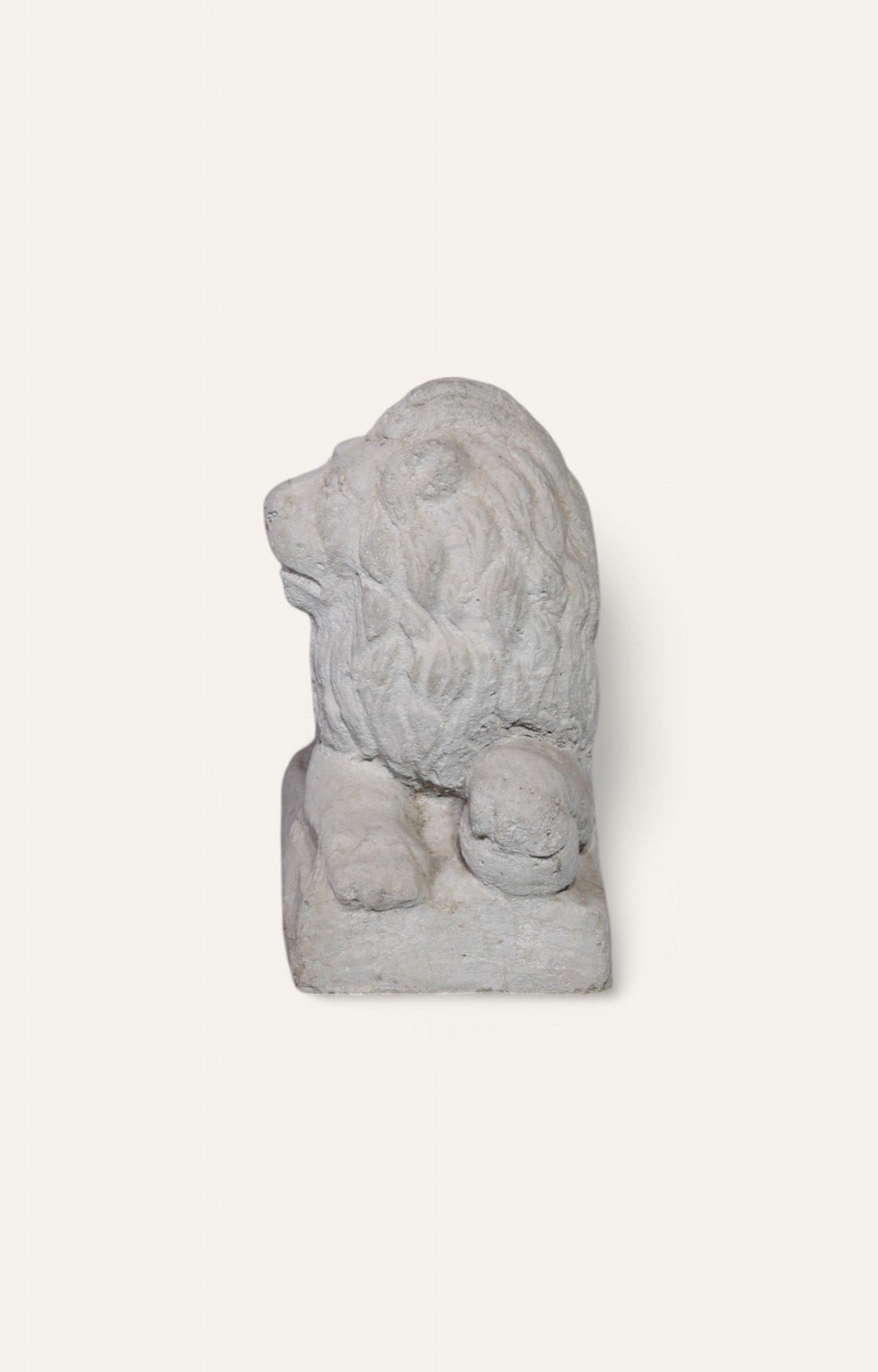 lion sculpture set