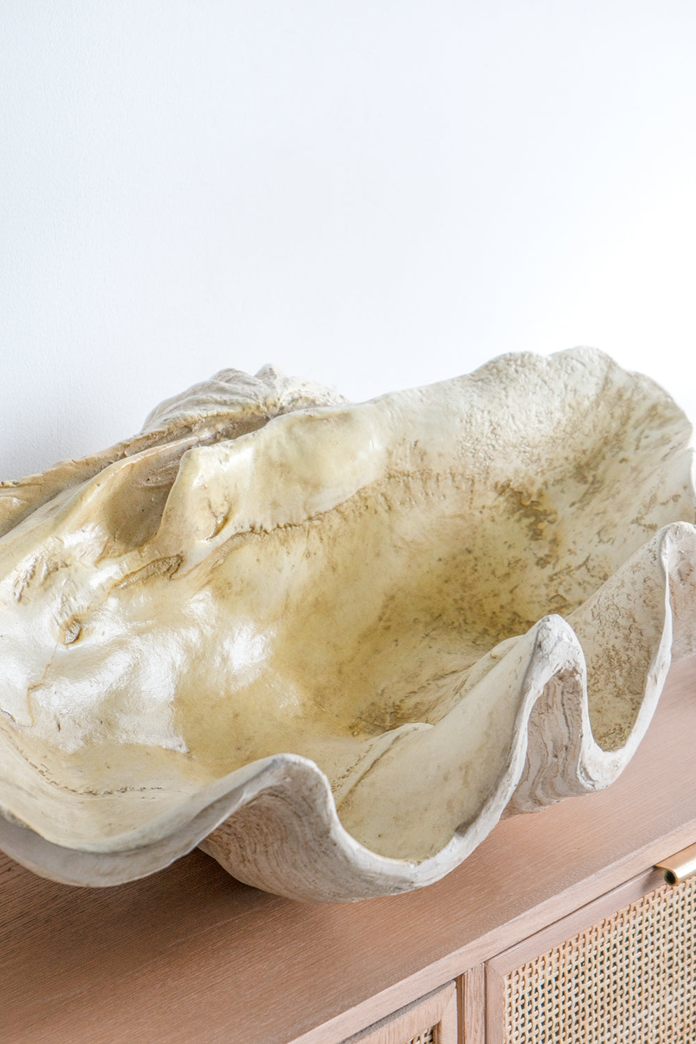 luxury clam shell bowl for living room decor