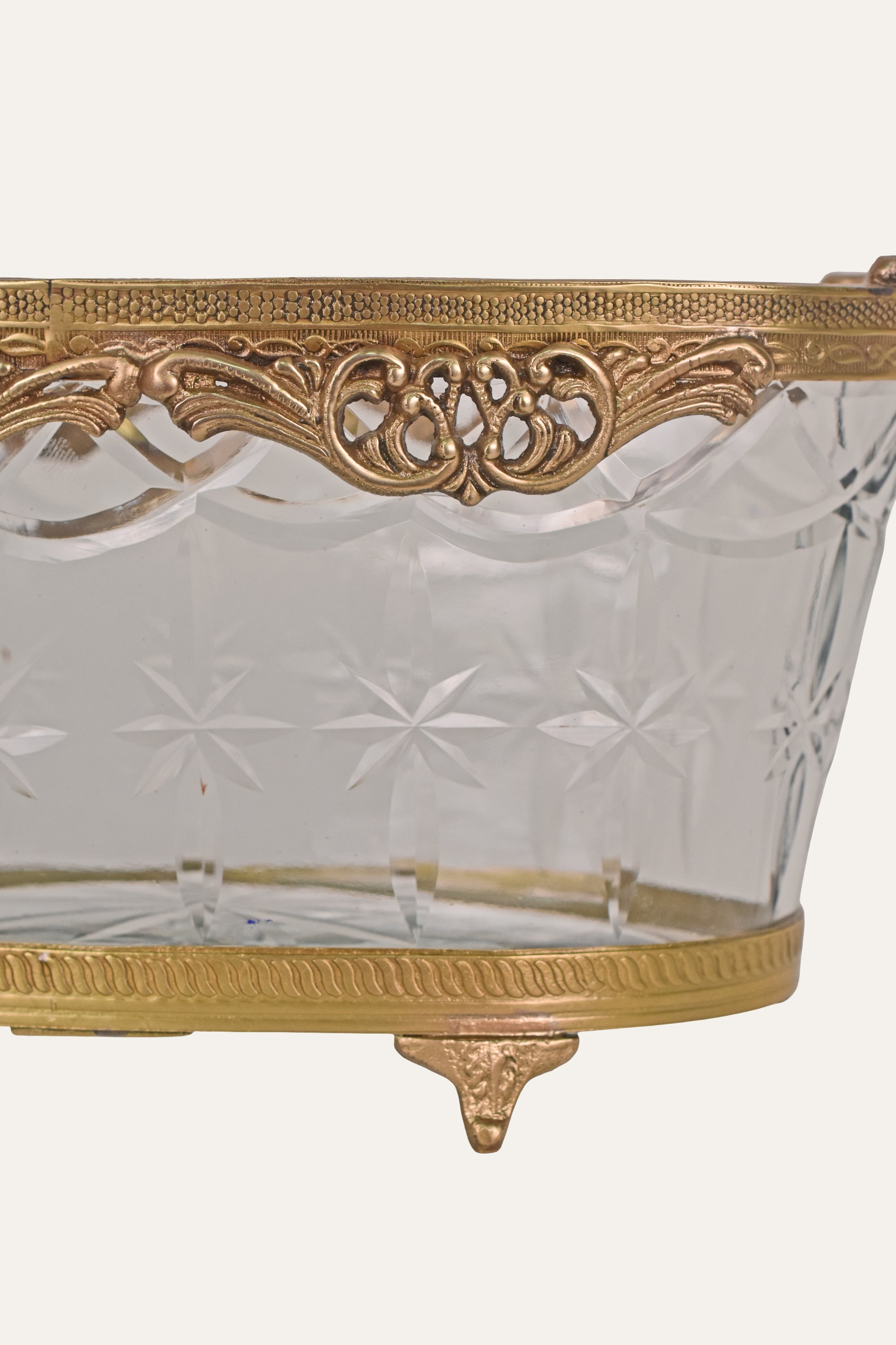 oval serving bowl close-up