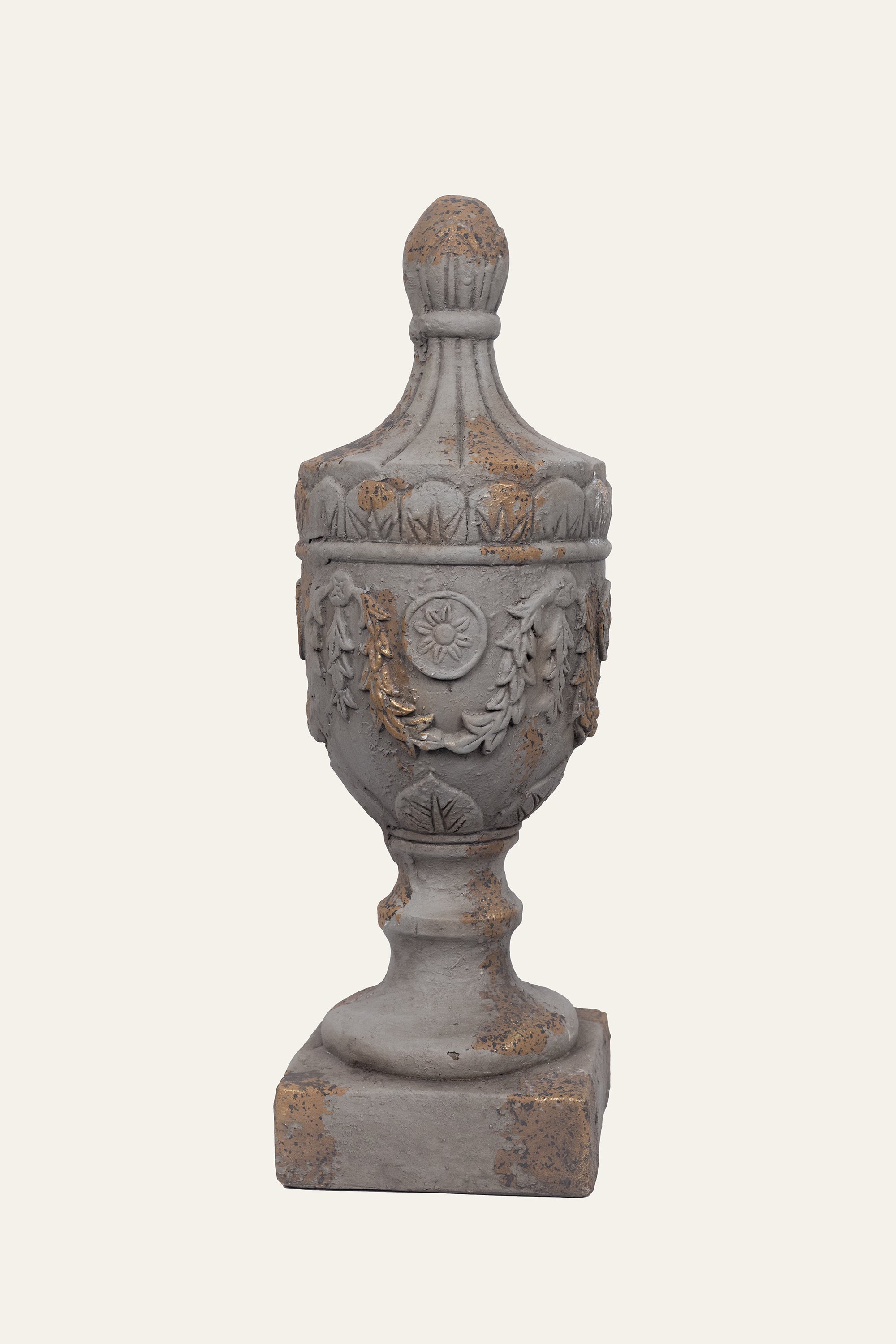 vintage french style finial decor