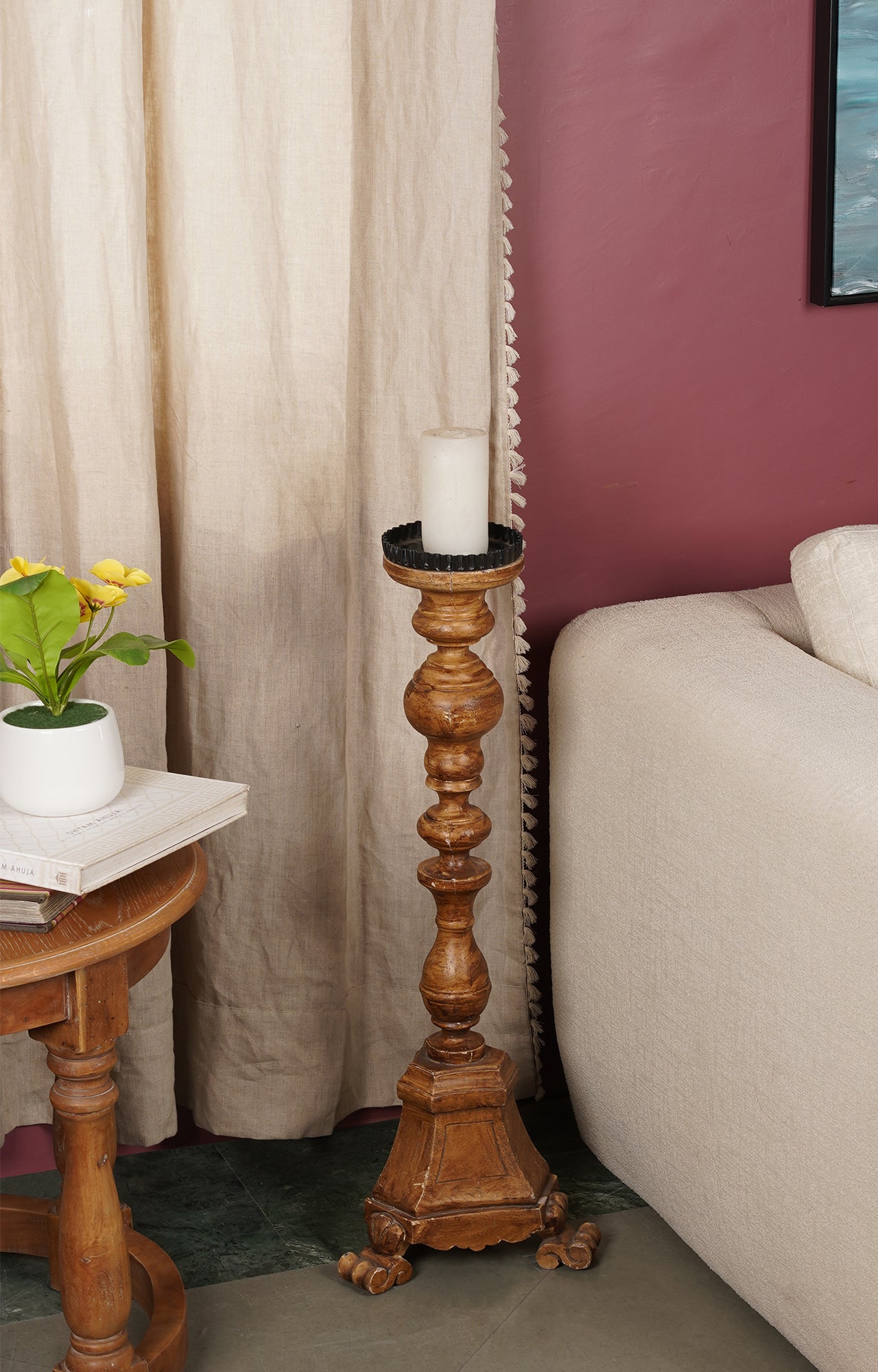 Elegant Spindle pillar Wooden Candle Stand