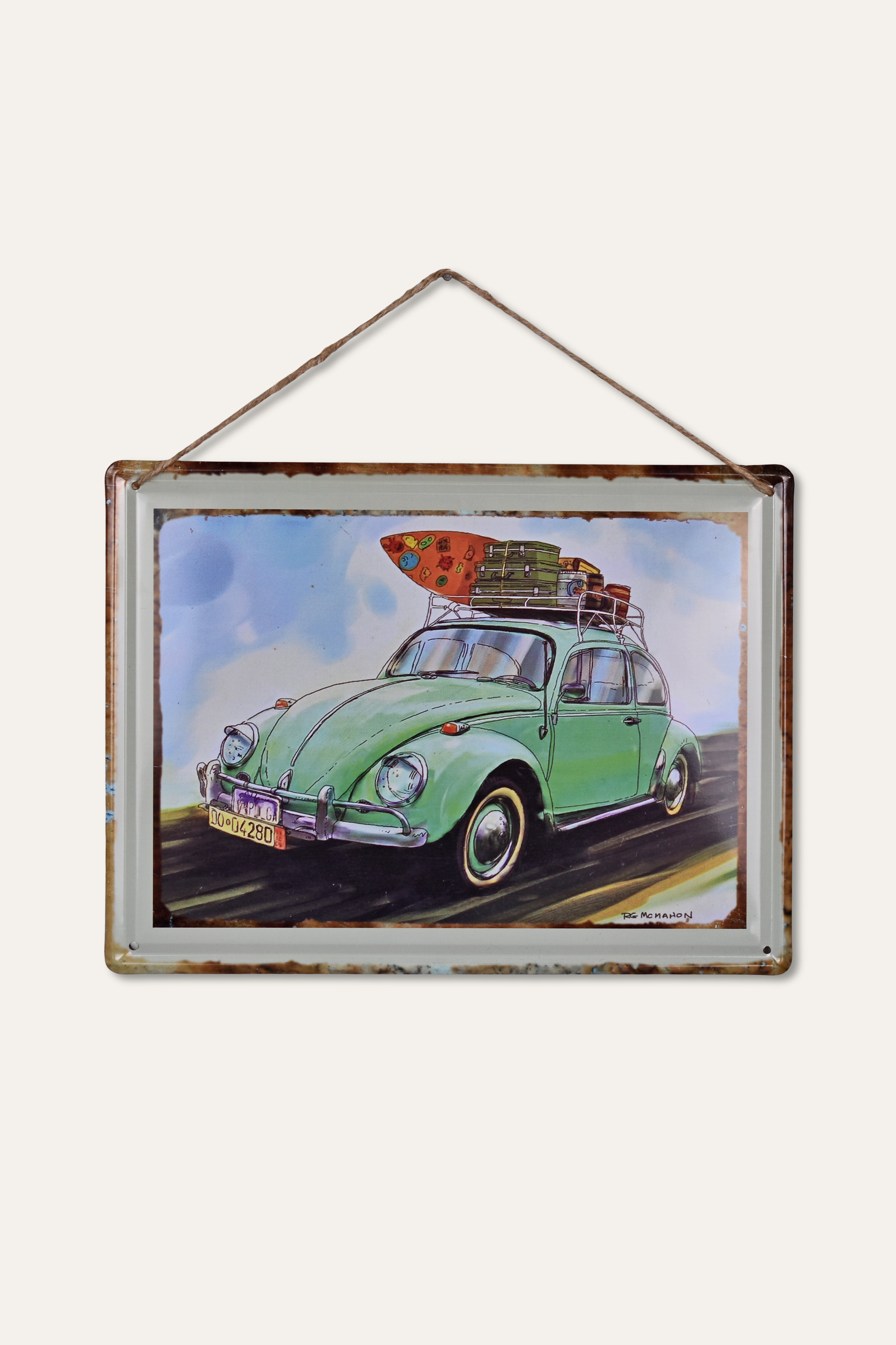 Classic Volkswagen Beetle Metal Wall Décor