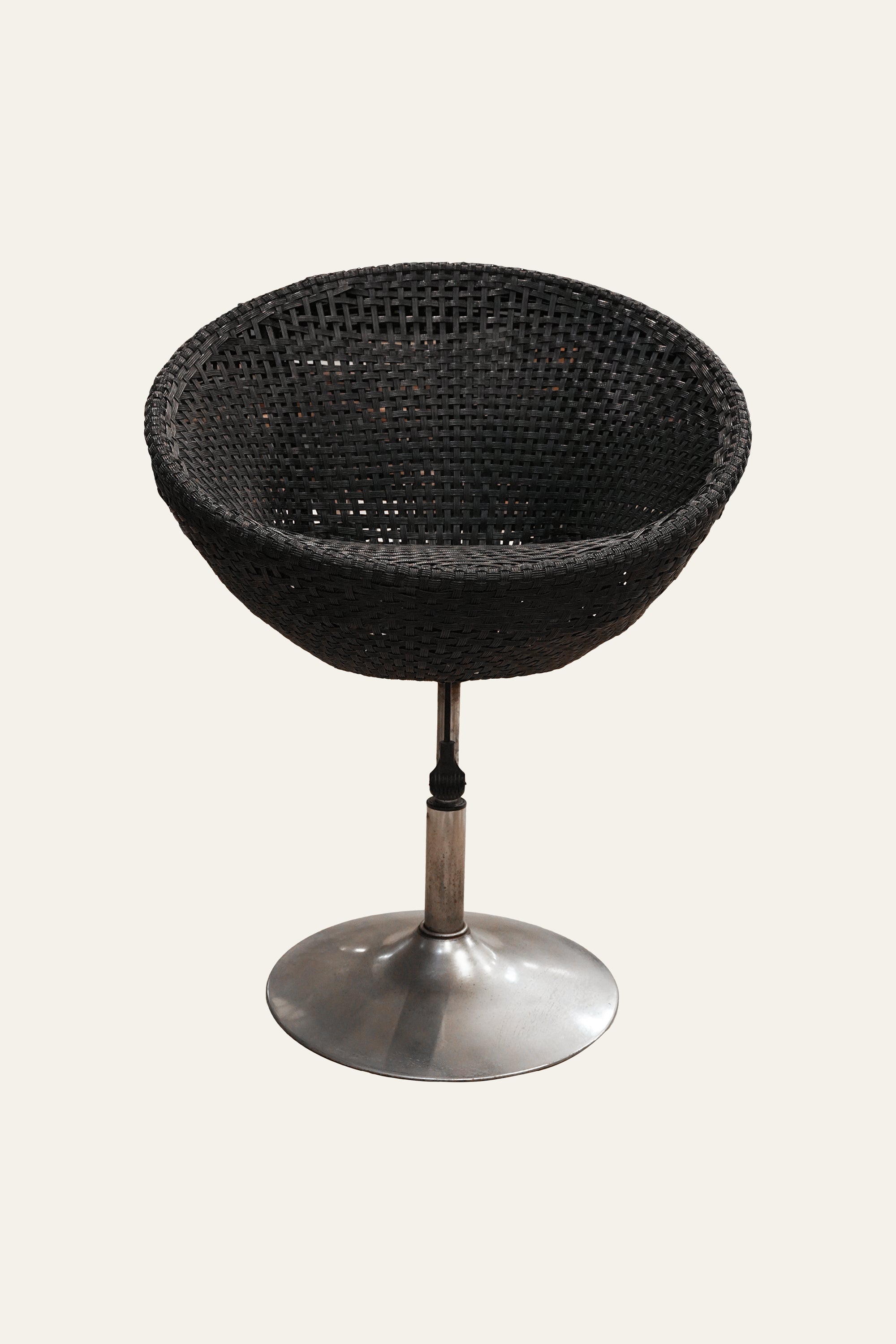 Woven Rope Outdoor Chair with Metal Base