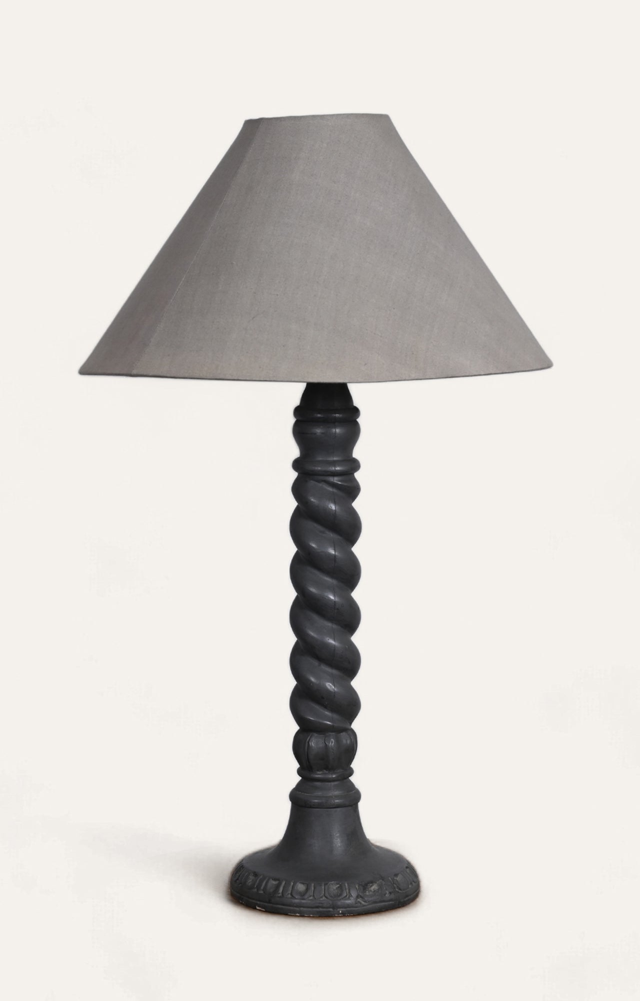 Obsidian Twisted Lamp