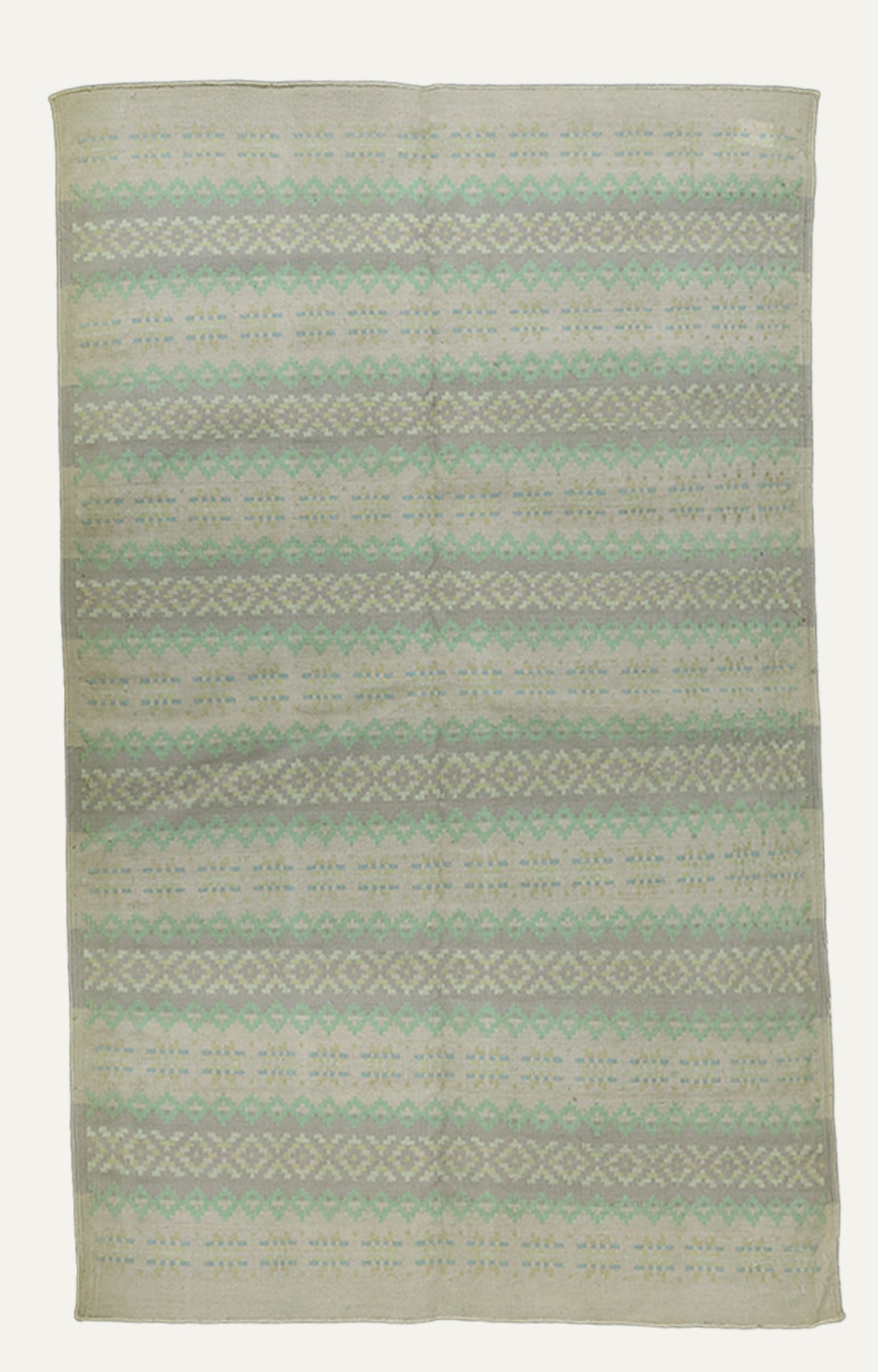 3.2 x 4.10 Ft Striped Design Rug