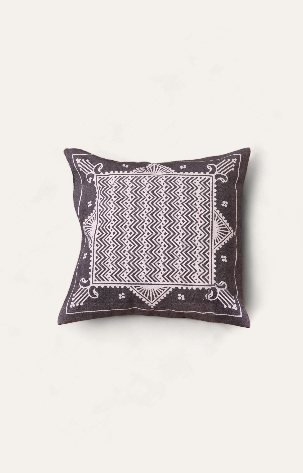 Kambi kolam cushion