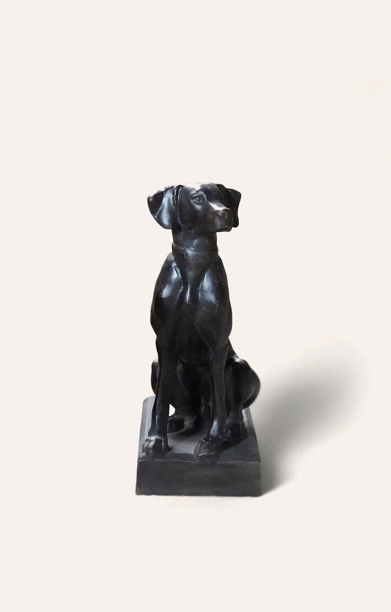 Resin Labrador Dog Statue