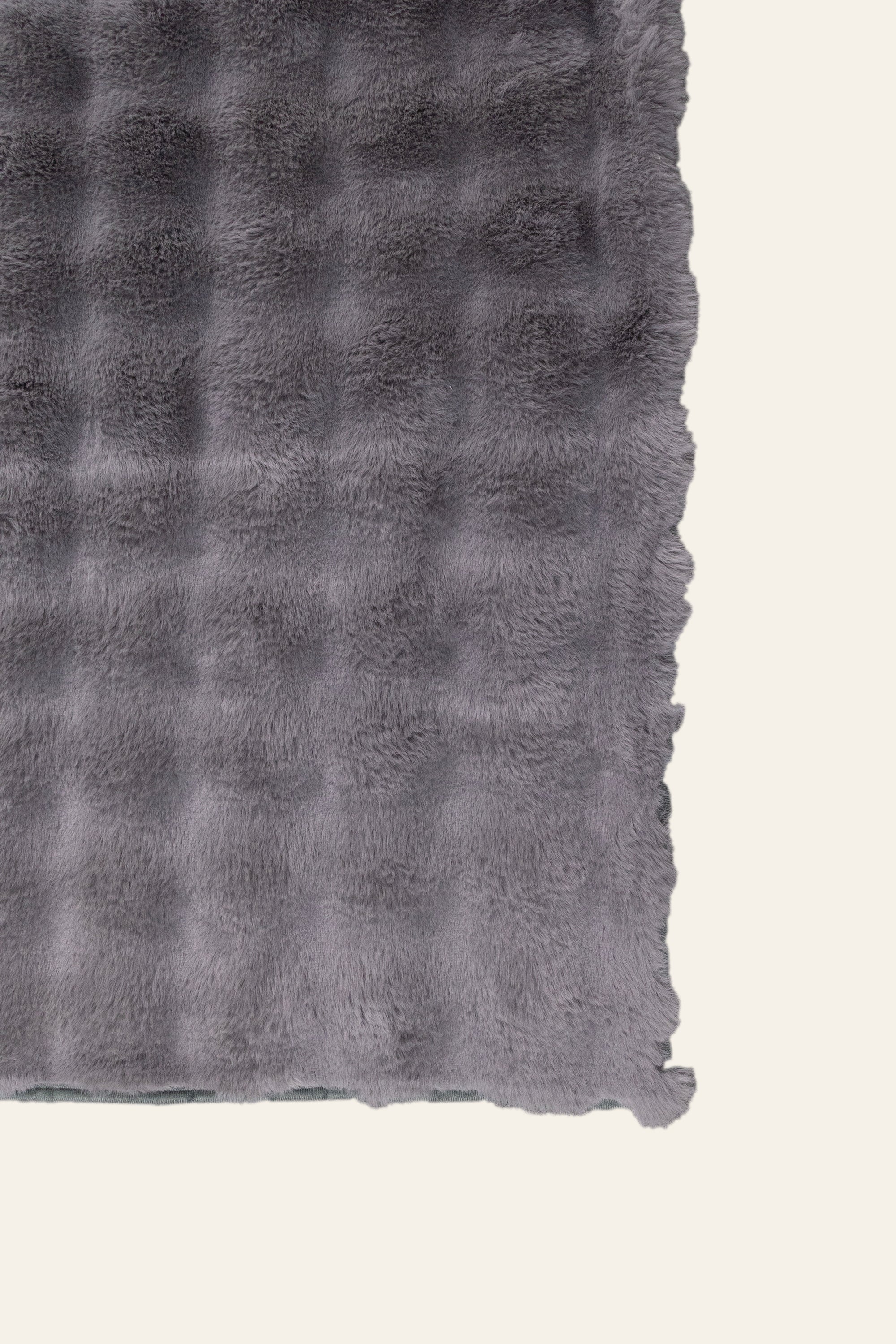 Charcoal Grey Fur Throw for Sofa & Bedroom