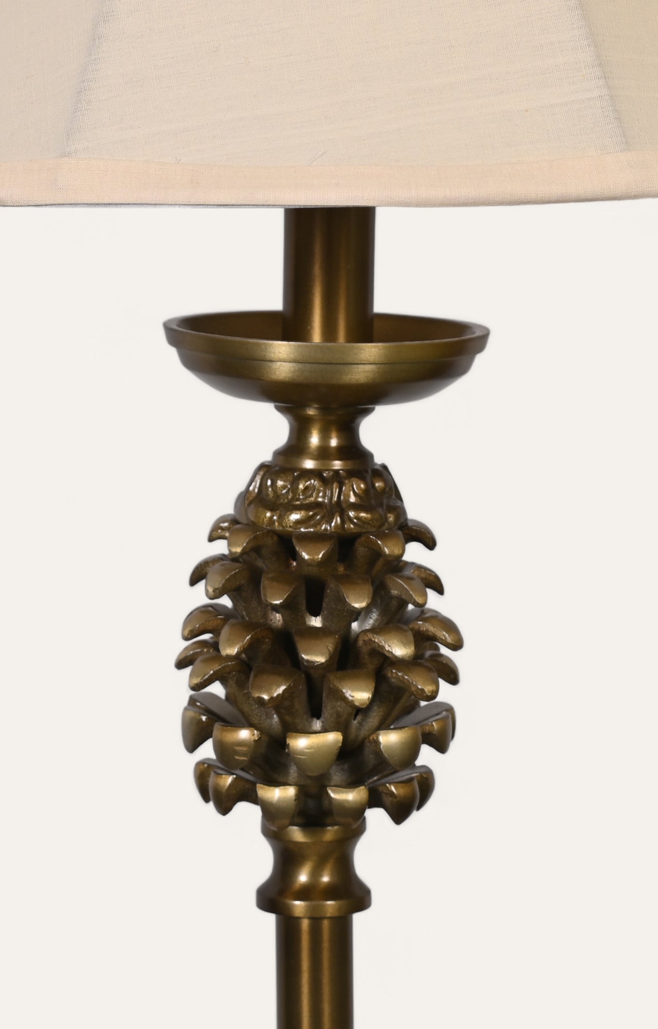 Pine cone on top table lamp