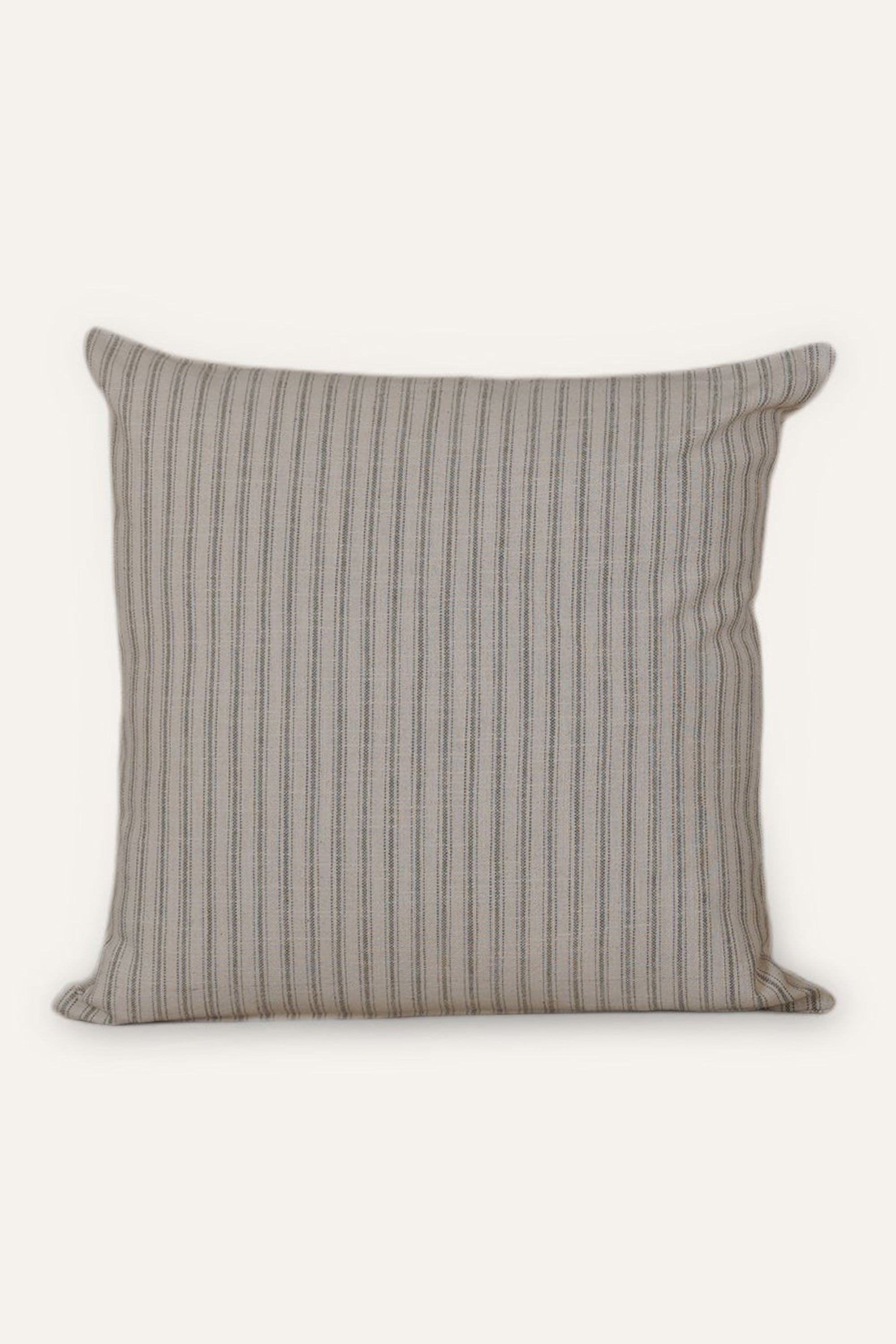 Coast Calmness: Handwoven Linen Cushion Cover