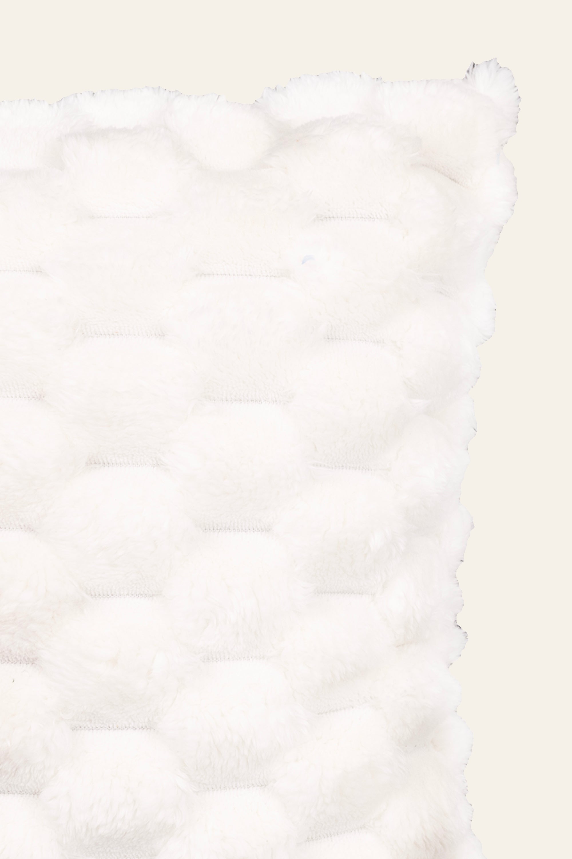 Plush Soft Pineapple Grid Turtle Pattern Cushion - White