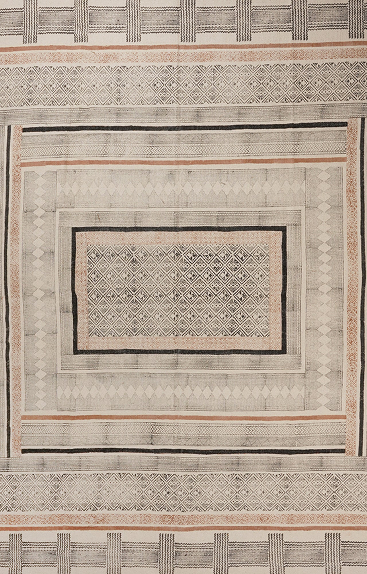 Handwoven Traditional Geometric Area Rug with Fringe