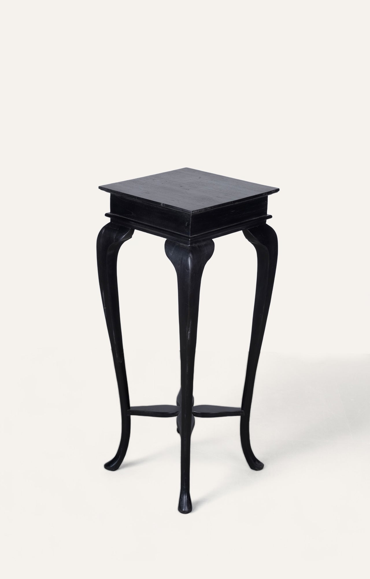 Modern Black Accent Table with Curved Legs