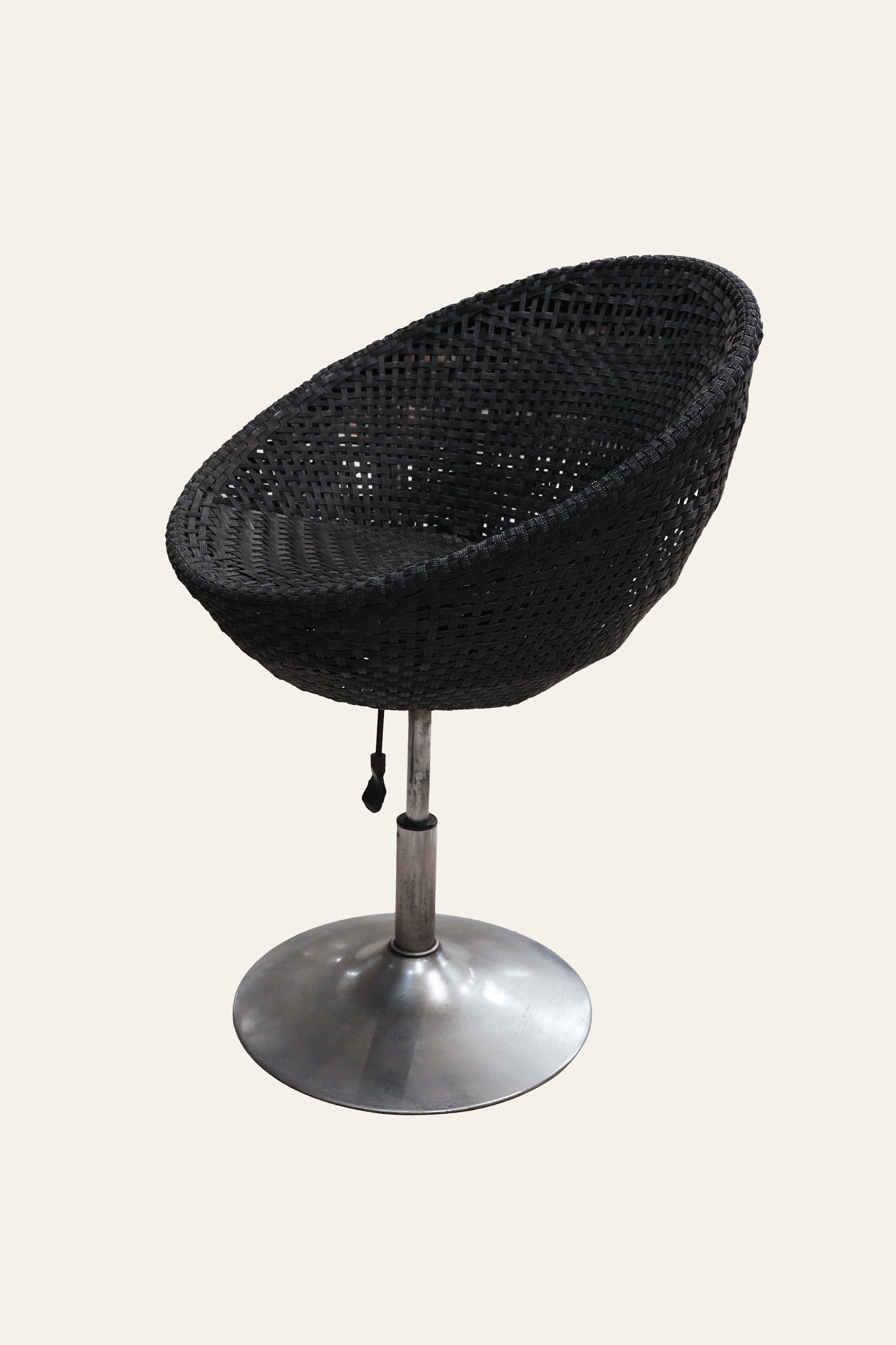 Woven Rope Outdoor Chair with Metal Base