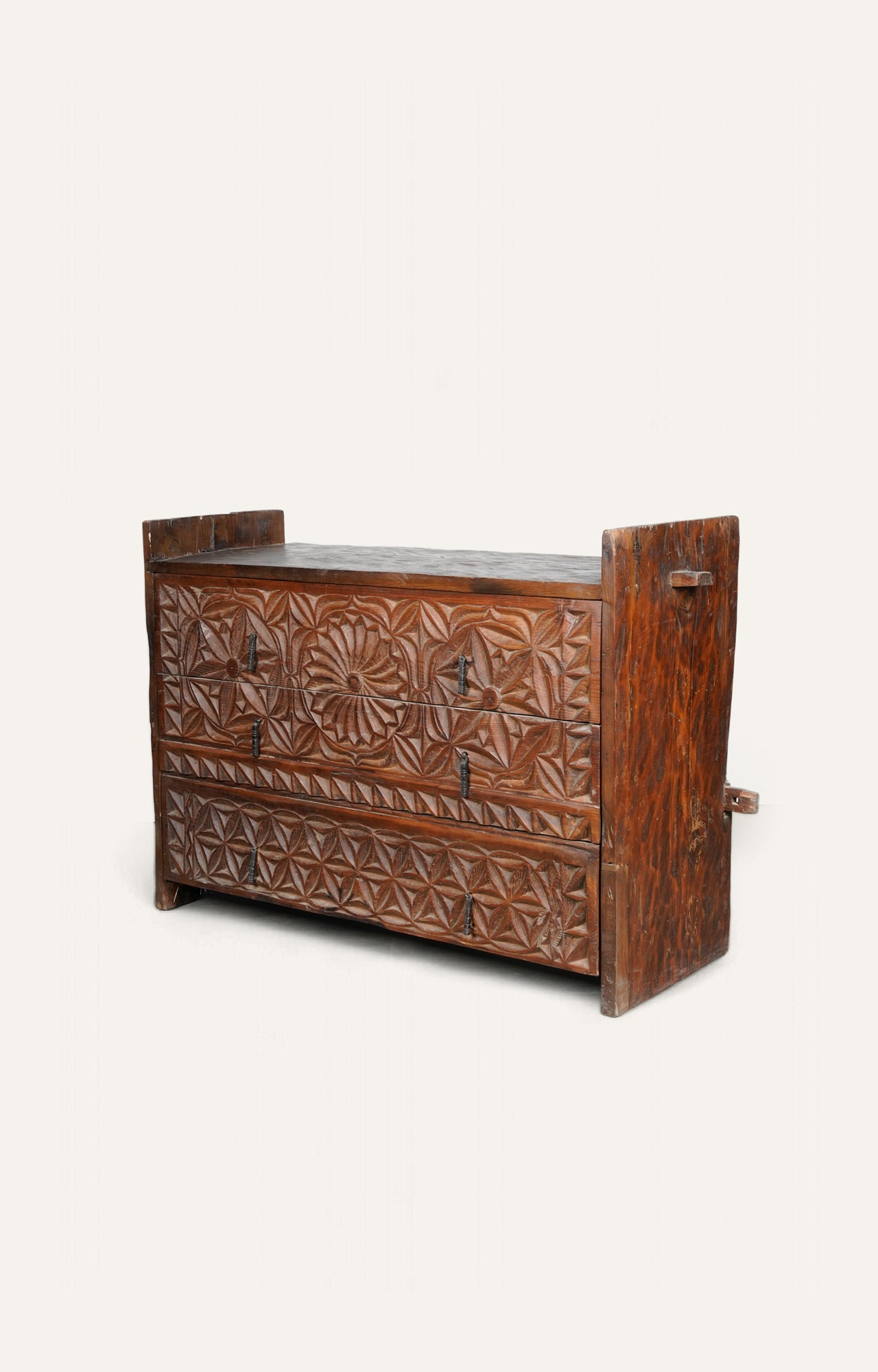 Tribal chest with drawers