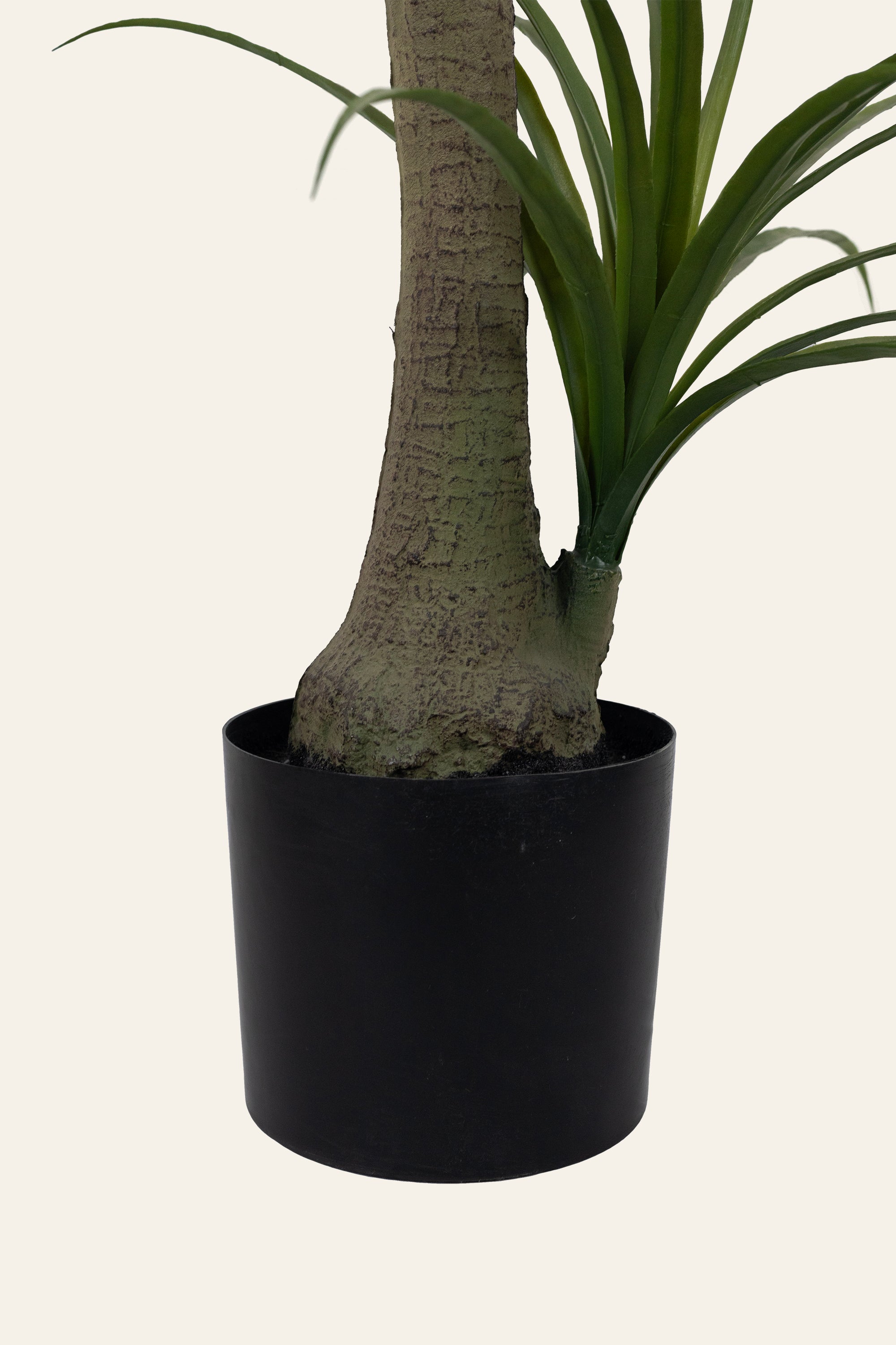 Artificial Potted Plant with Realistic Foliage