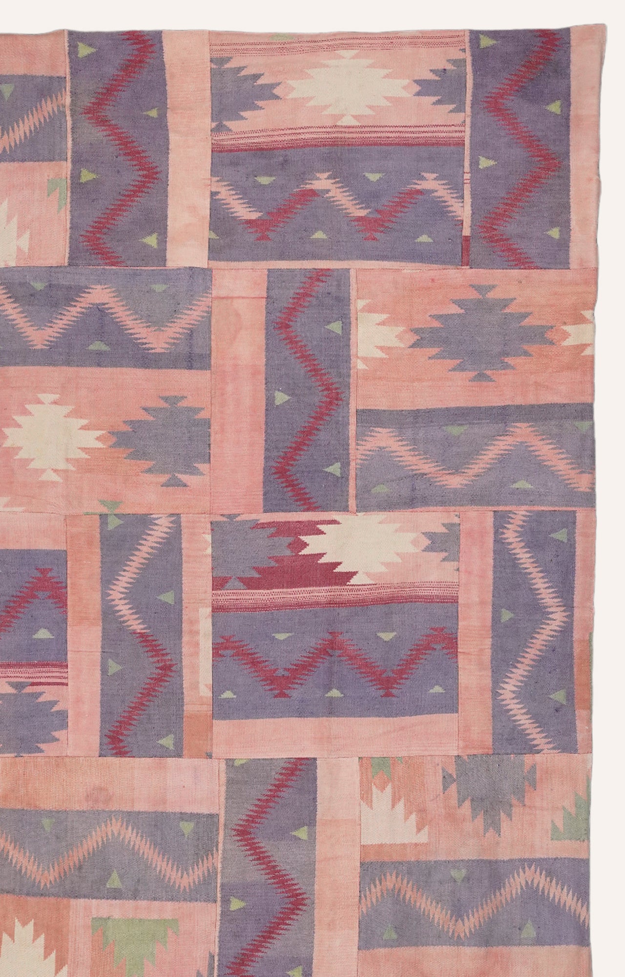 5.9x 9 Ft Pink & Purple Patchwork Cotton Rug