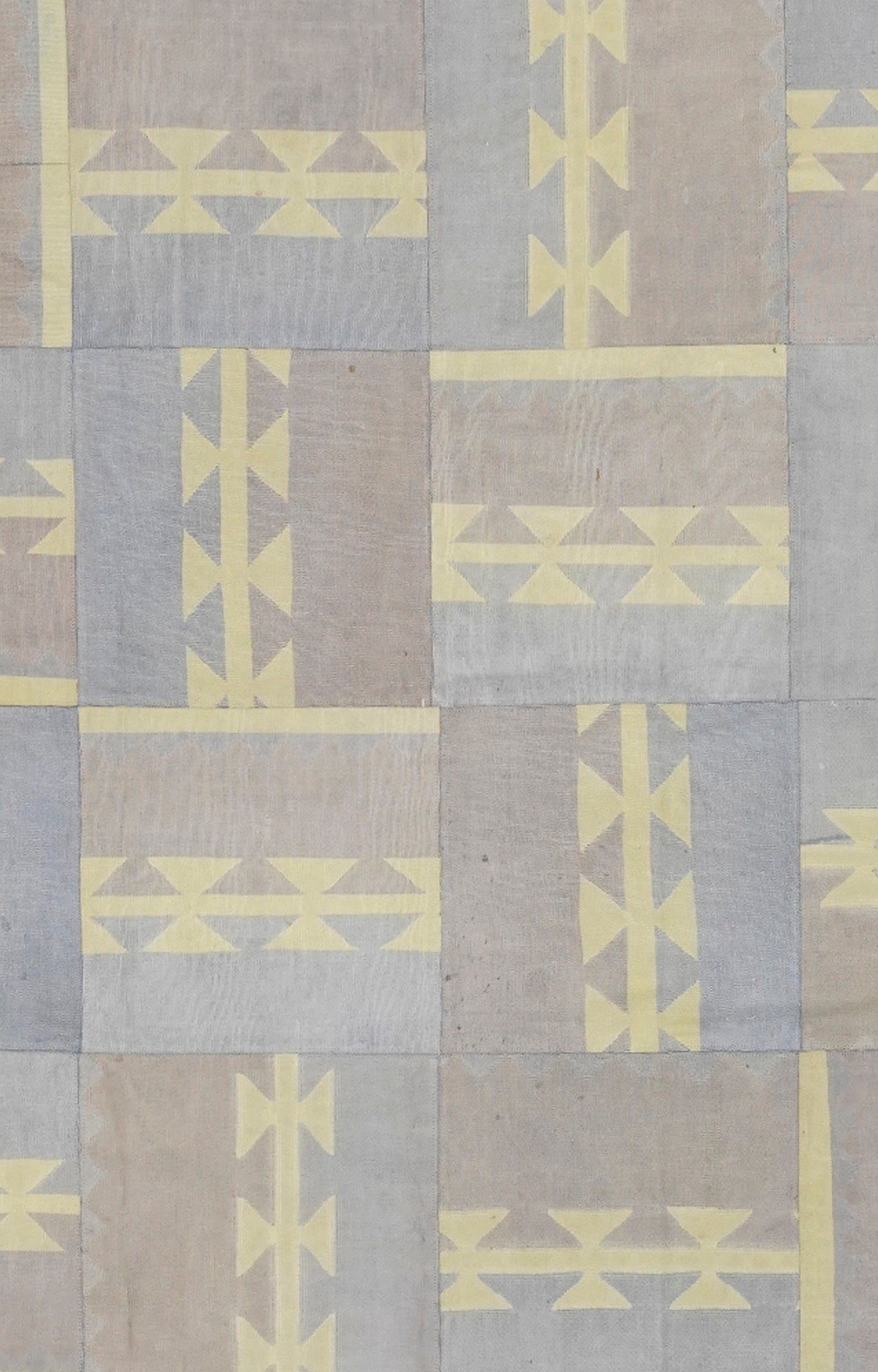 5 x 7.6 Ft Muted Patchwork Cotton Rug in Browns, greys & beige