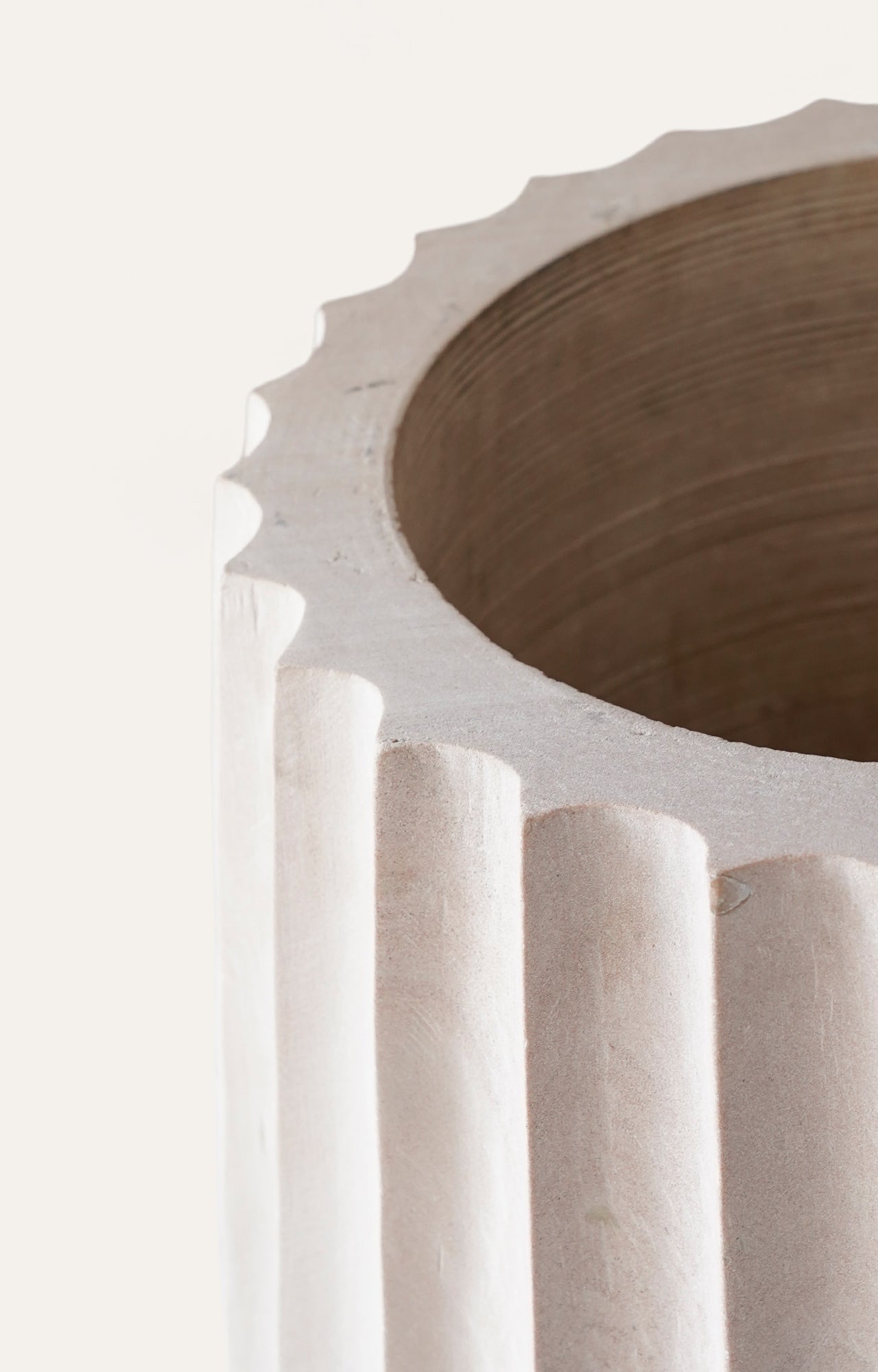 Fluted Pattern Planter