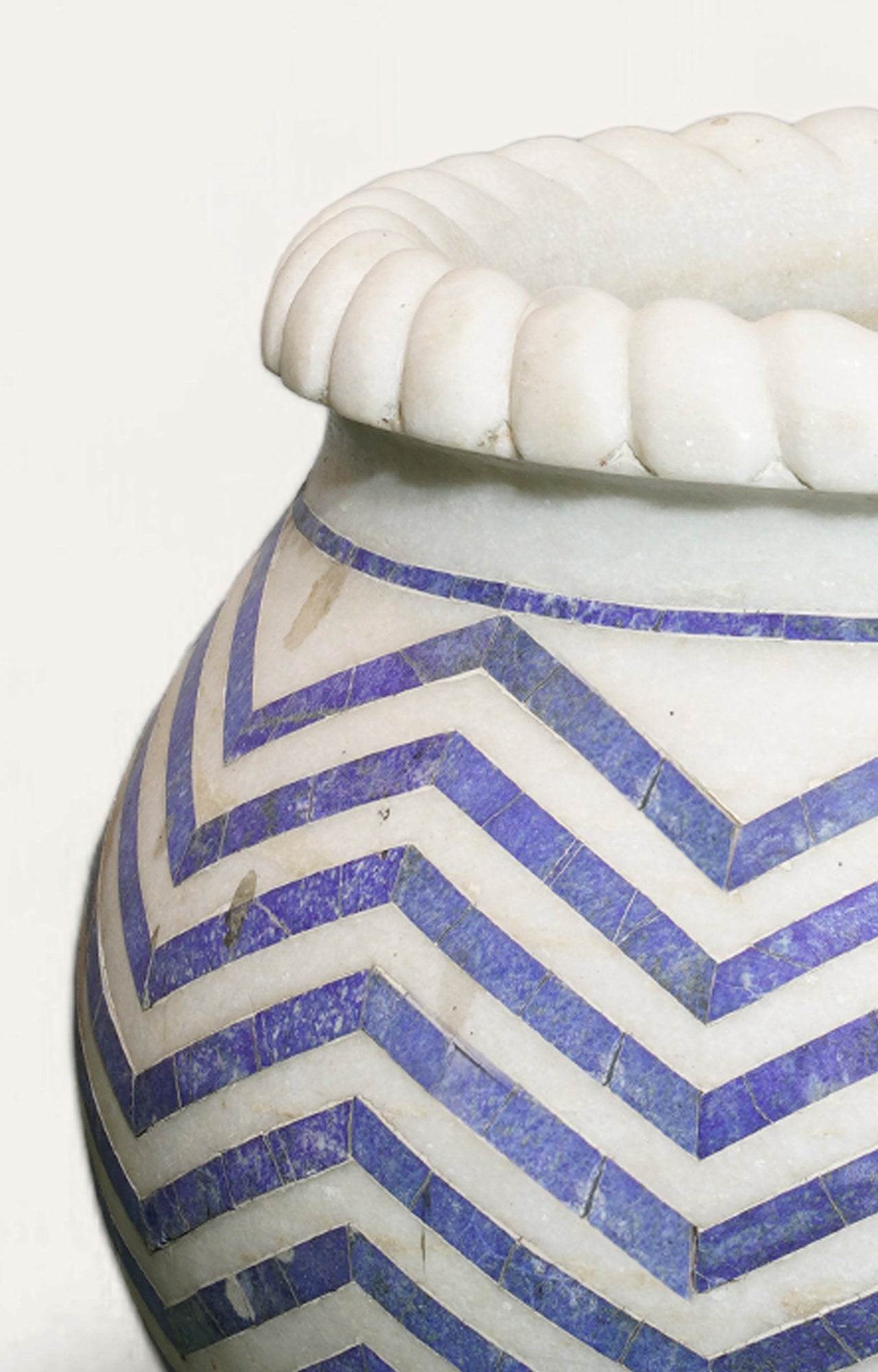 White Marble Planter Inlaid Lapis Lazuli