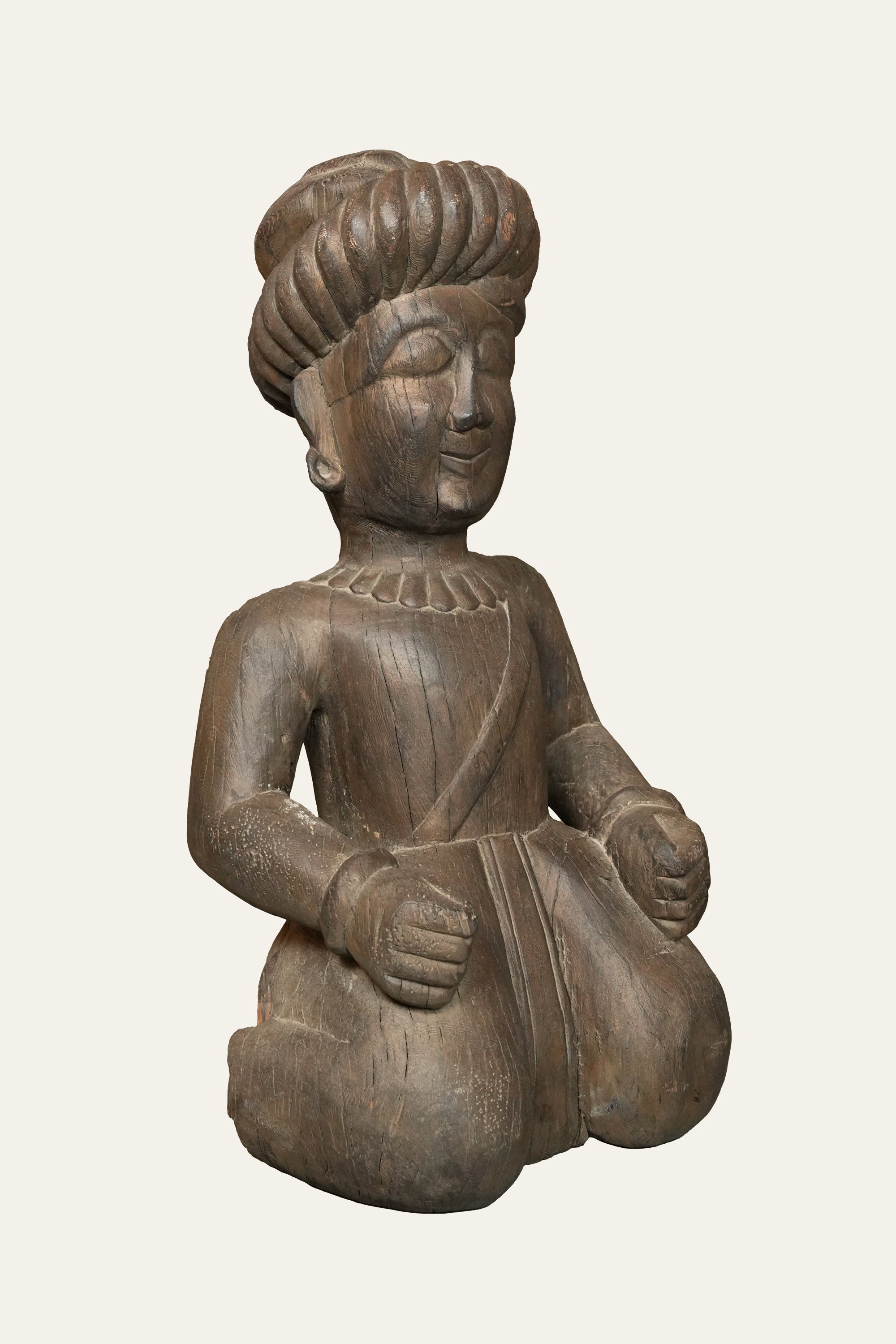 Indian Musical Man Statue in Solid Wood