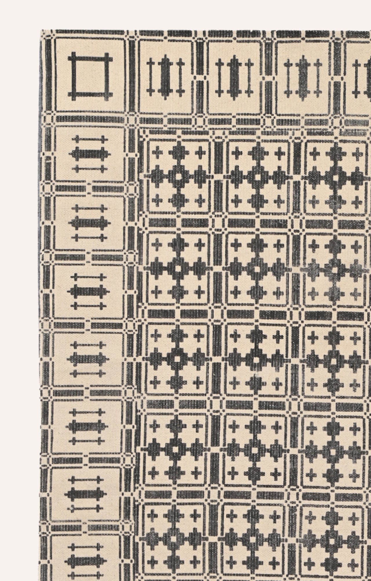 Handwoven Block Printed Trellis Area Rug (Beige)