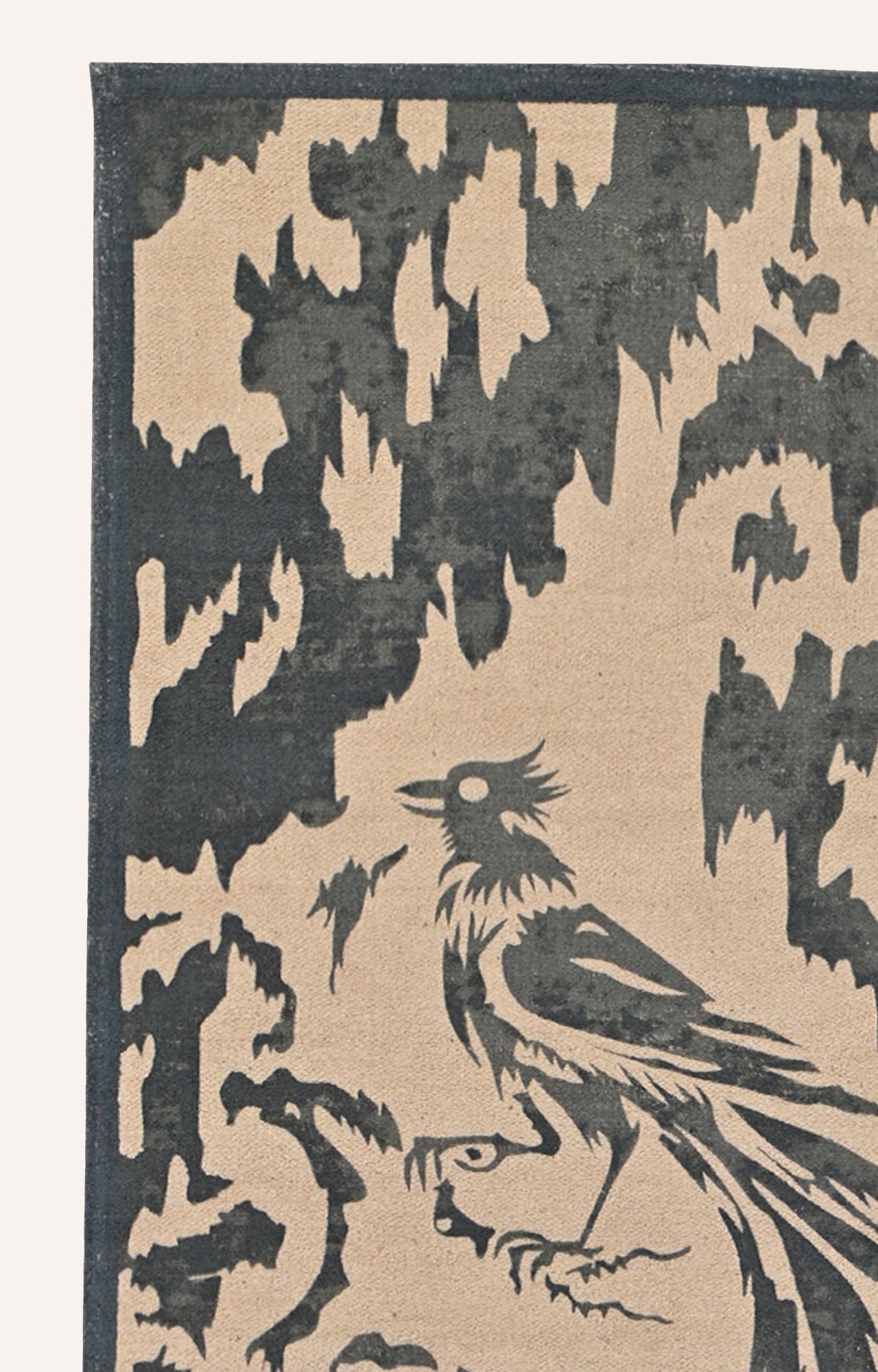 Soaring Crane Dhurrie Rug in Grey