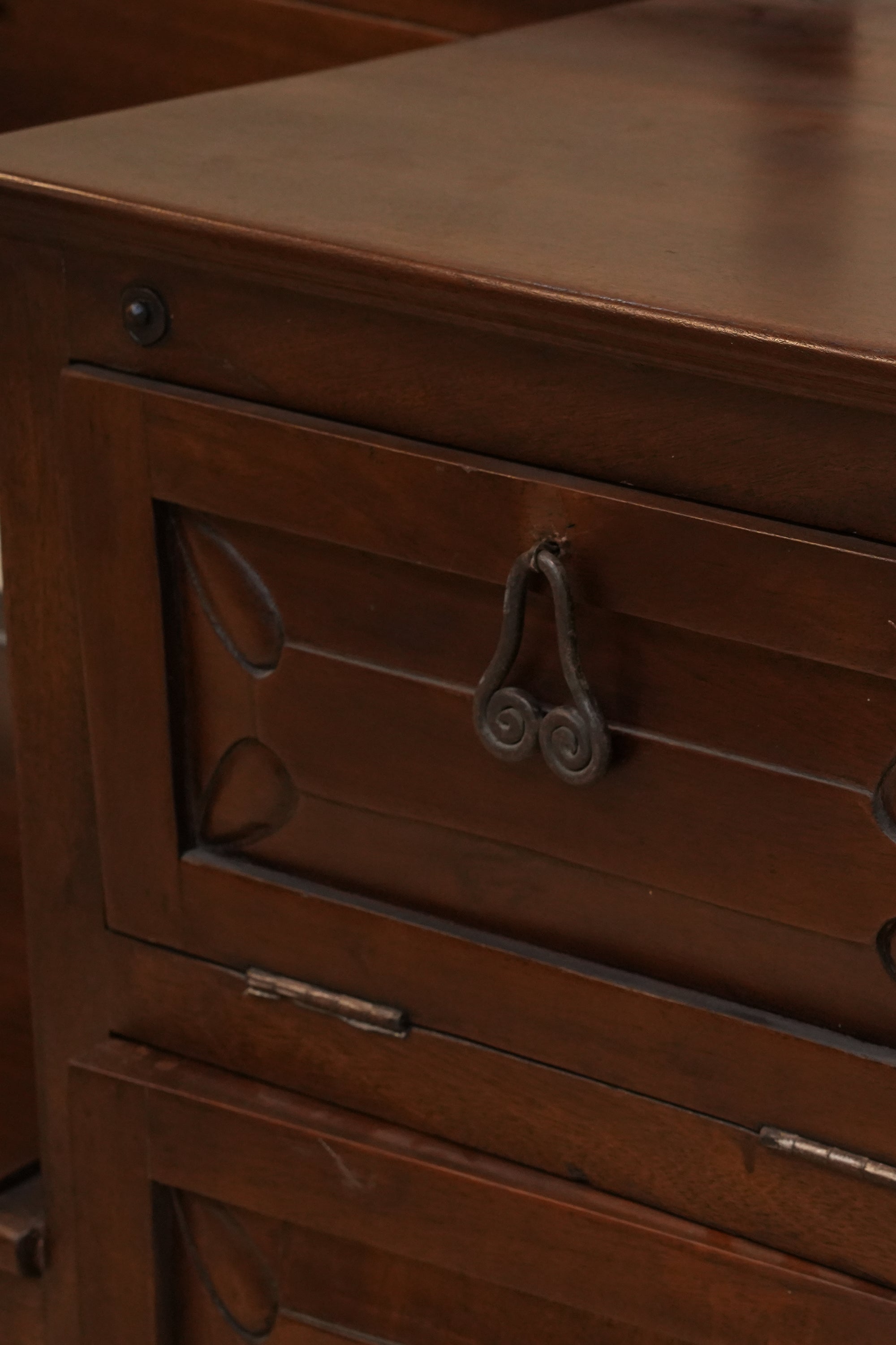 European Style Cabinet with Integrated Seat in Solid Wood