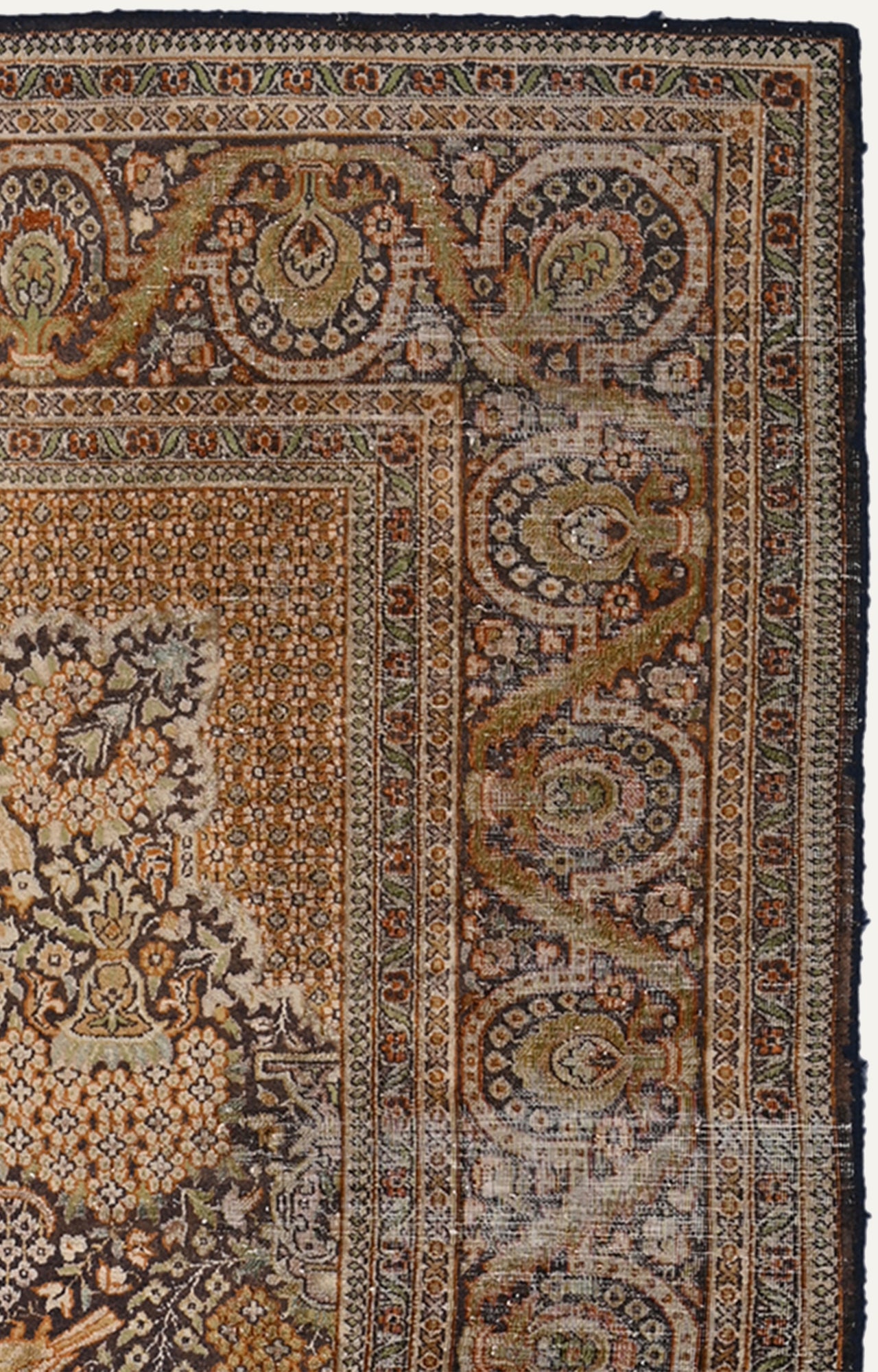 4 x 6 Ft Exclusive 100 year old Vintage Agra Handknotted  Carpet