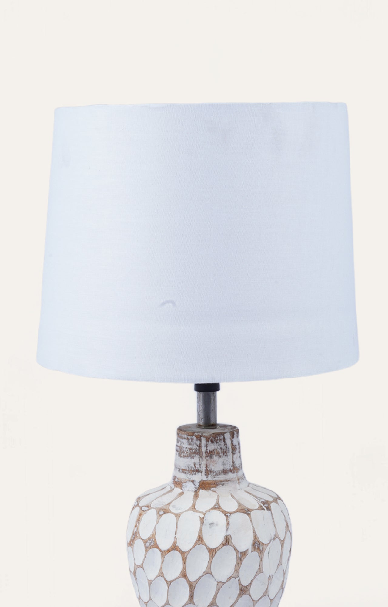 Thumb pressed table lamp