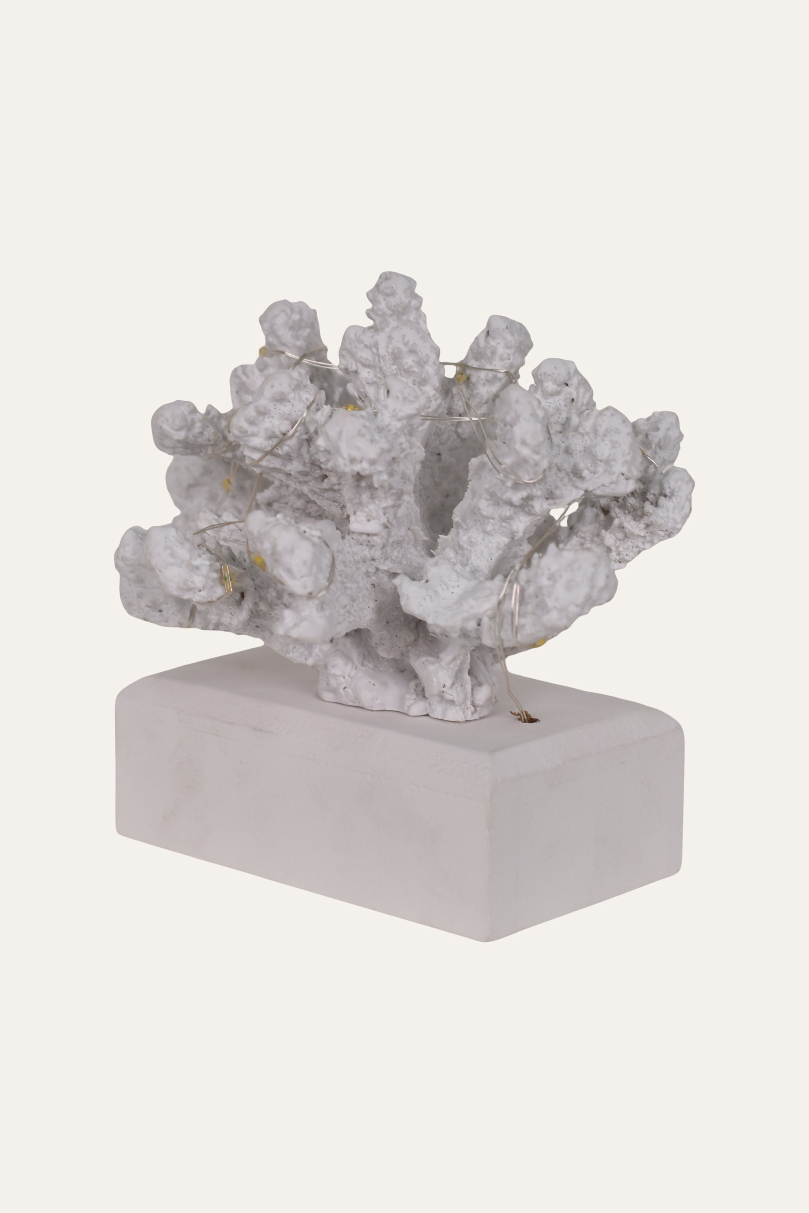 Decorative White Resin Coral Cluster Sculpture on Base Table Décor