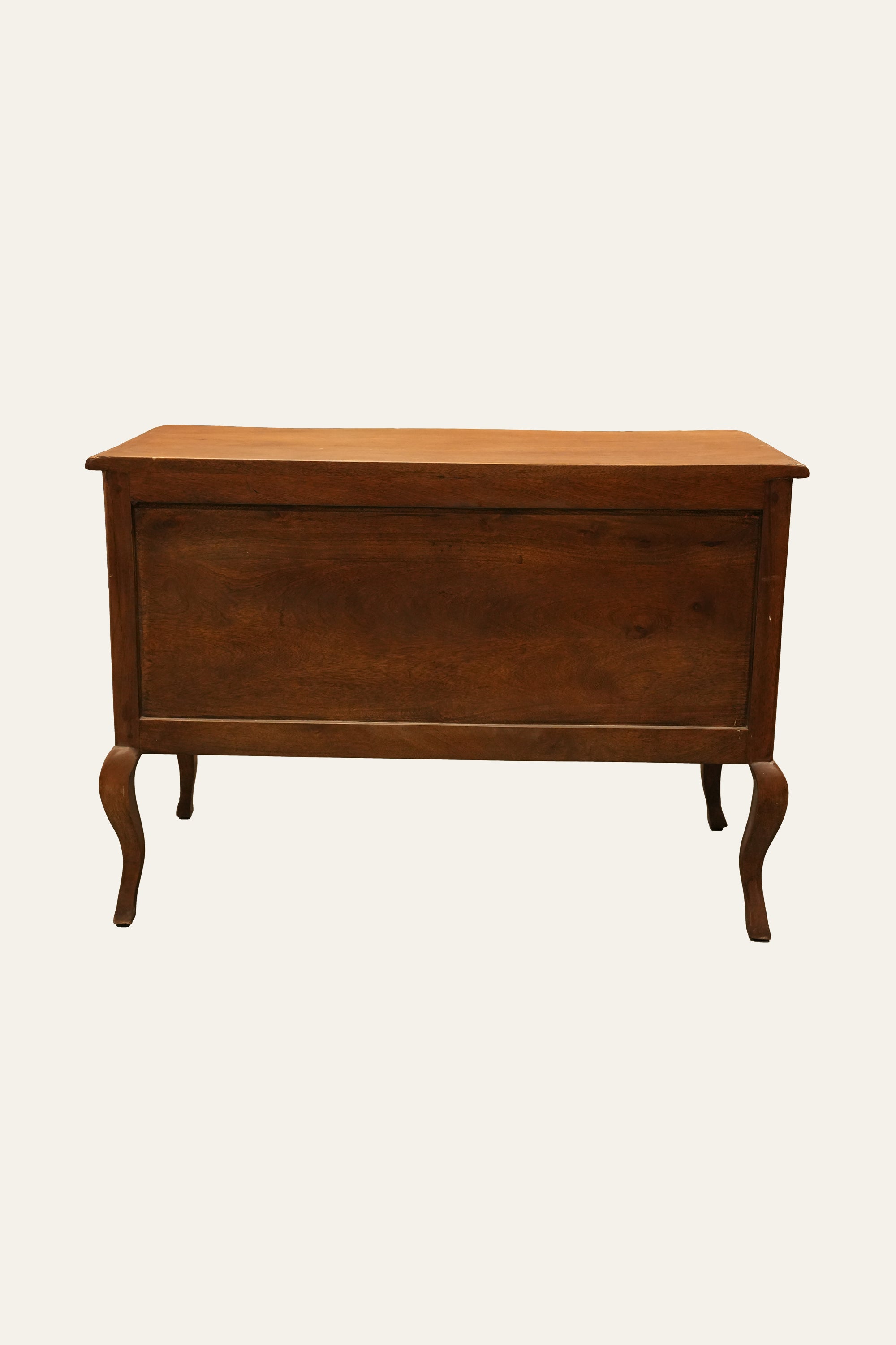 French Provincial 4-Drawer Wooden Chest of Drawers with Antique Brass Knobs