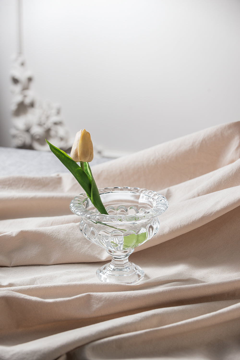 Clear glass vase