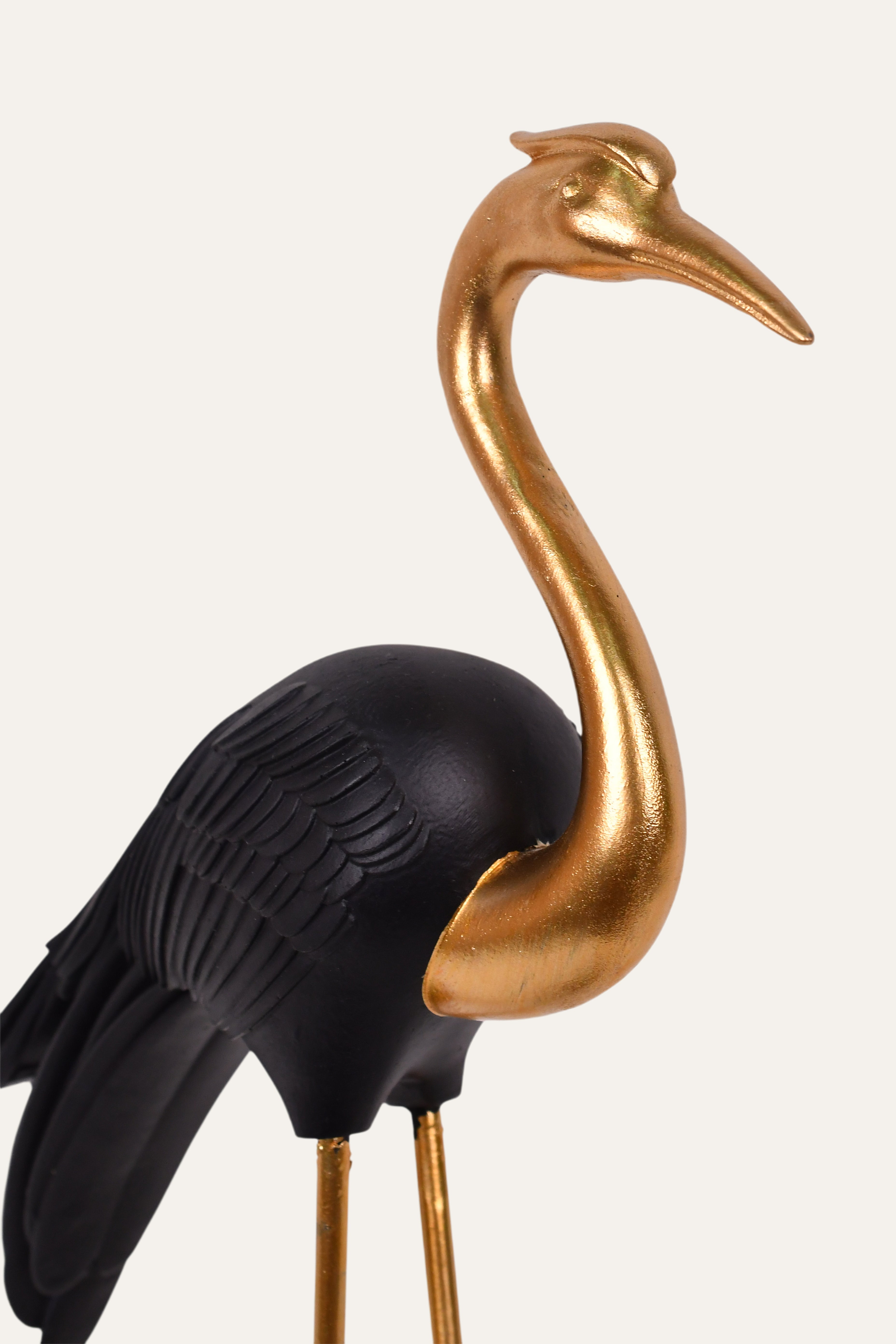 Decorative statue of a bird