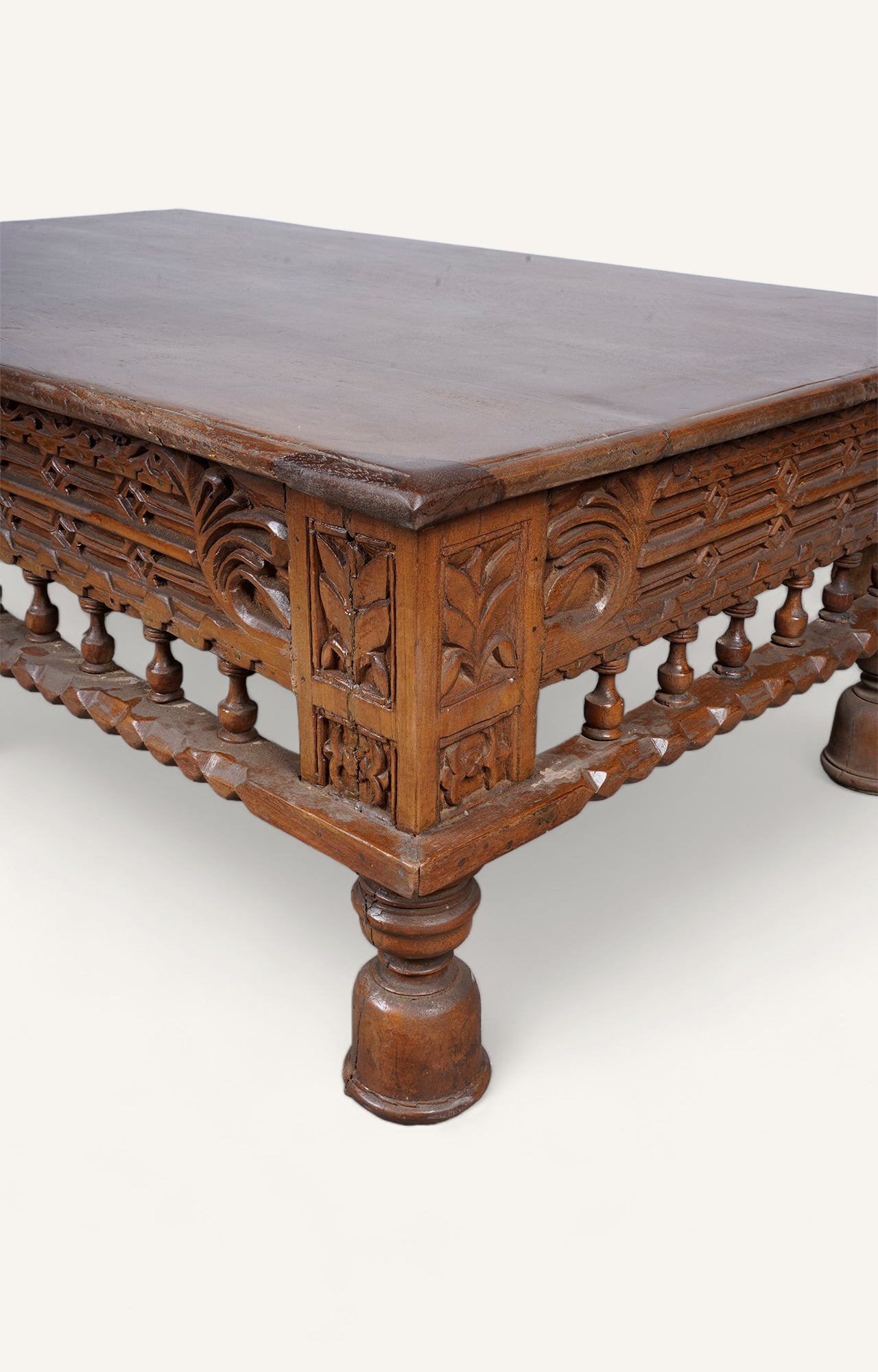 Antique Anglo Indian coffee table_detailed