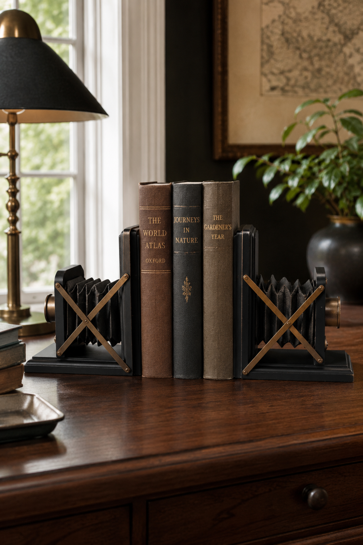 Bellows camera bookends for bookshelf