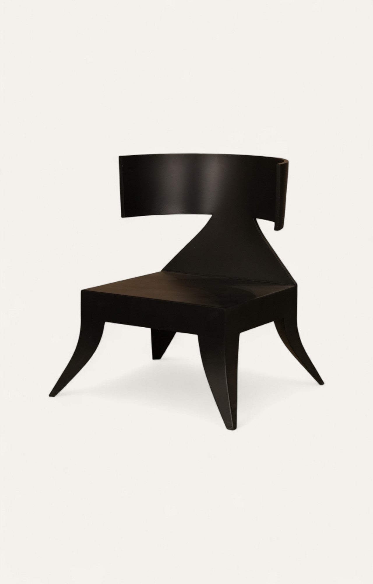 Black Acacia Lounge Chair